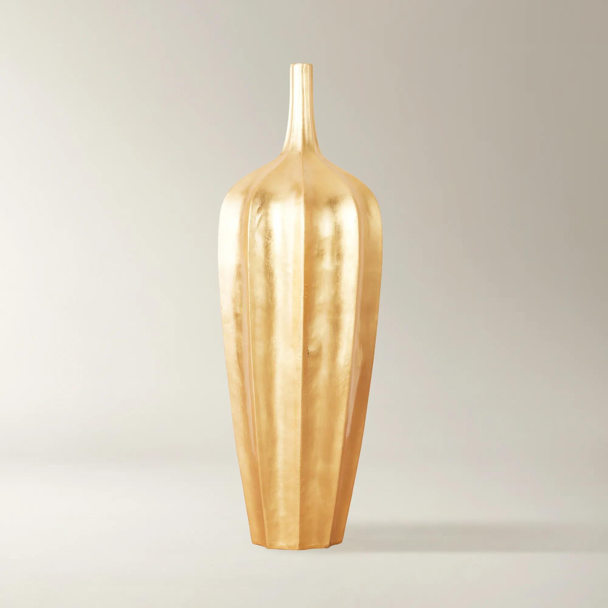 Accolade Vase