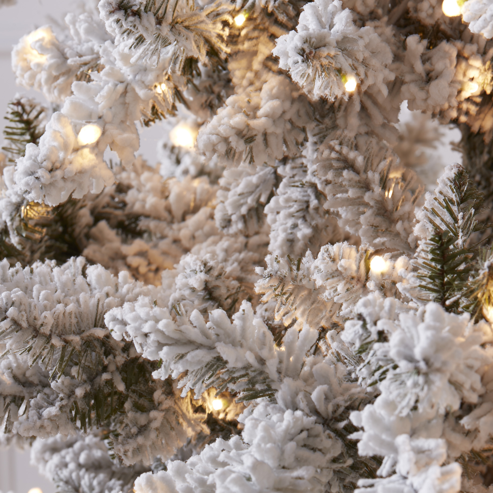 Pre-Lit Spruce Flock Tree 7'5"