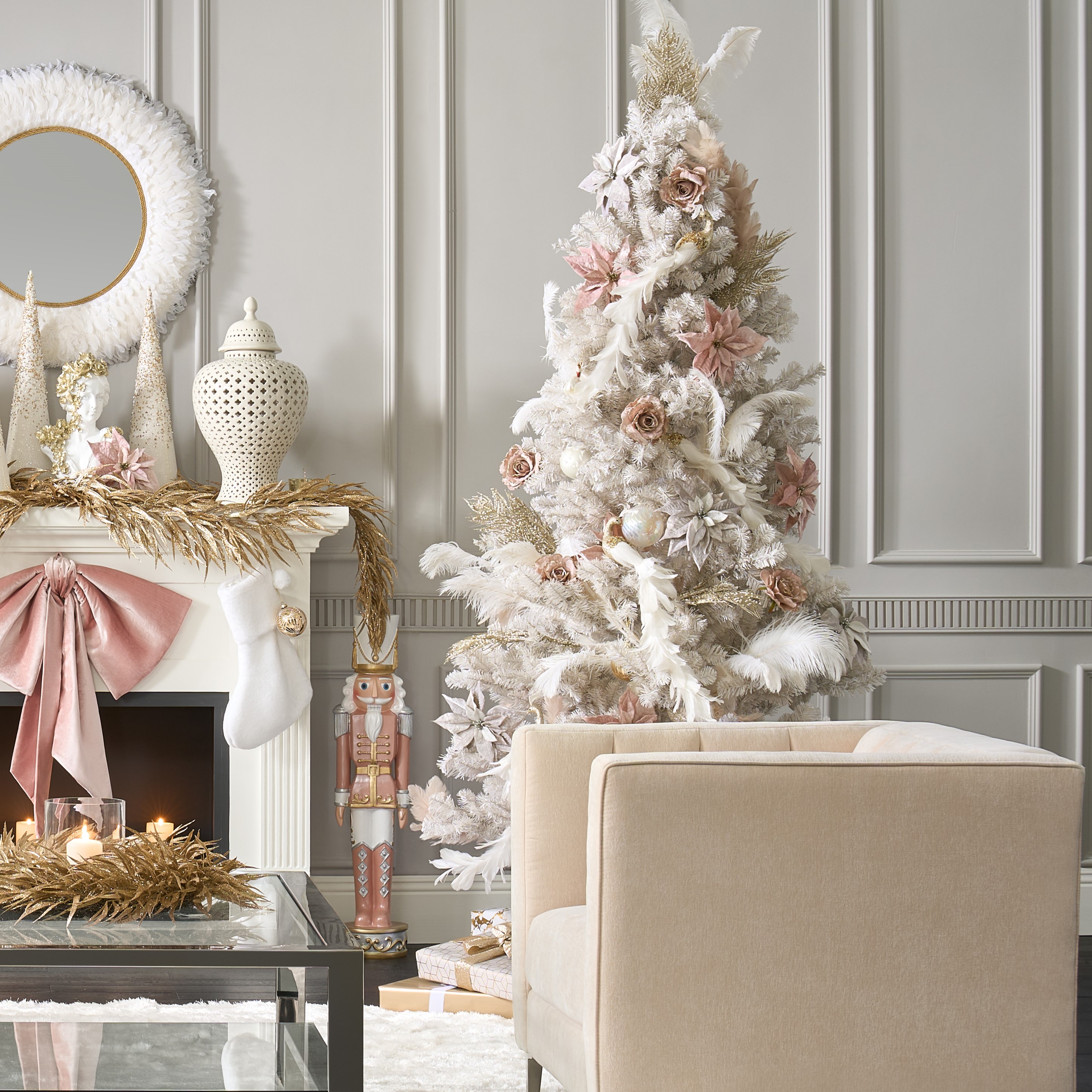 ✳︎new arrival✳︎christmas treeクリスマスツリー②gold Christmas Trees | Z Gallerie