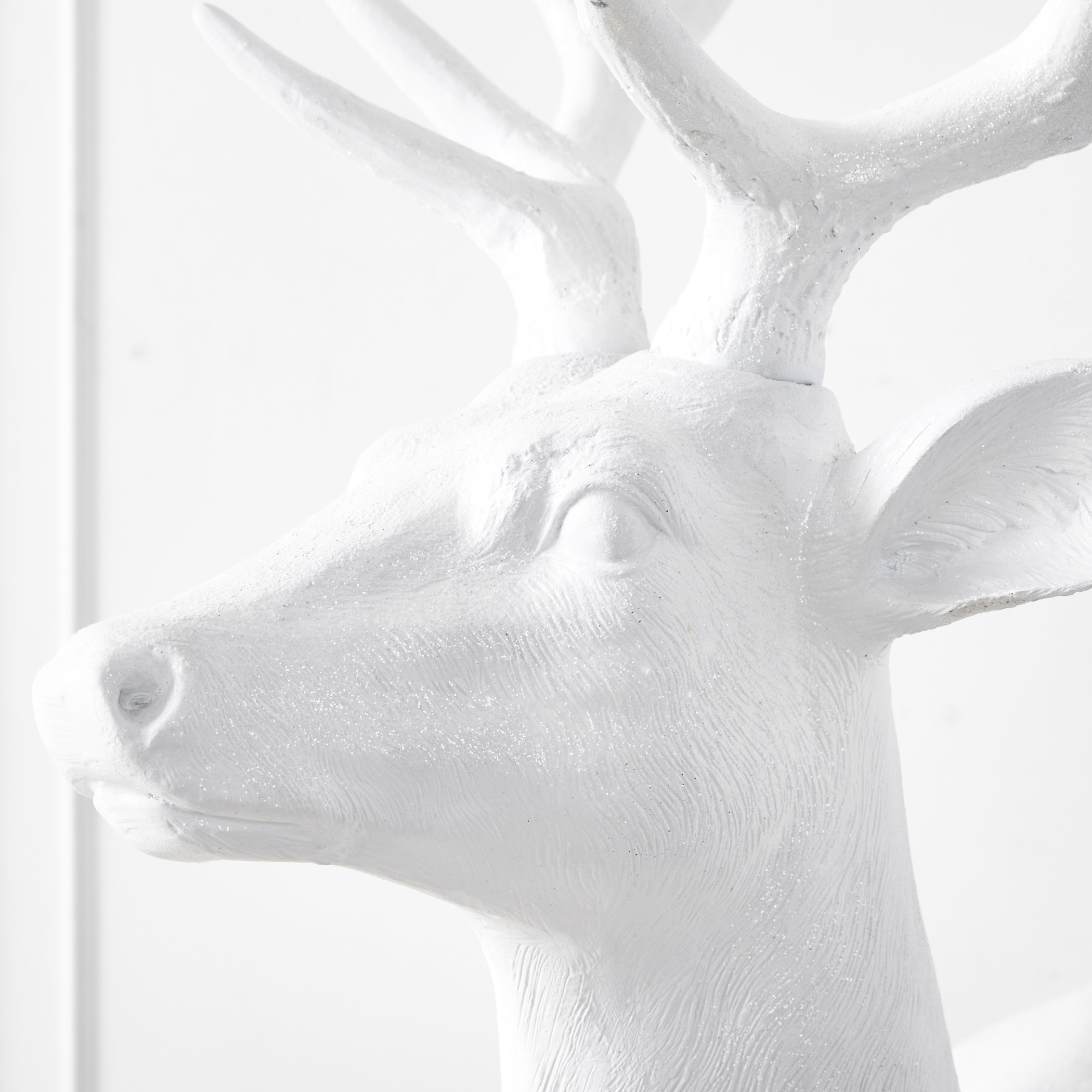 A deer / 鹿 Majestic Deer Black - 22