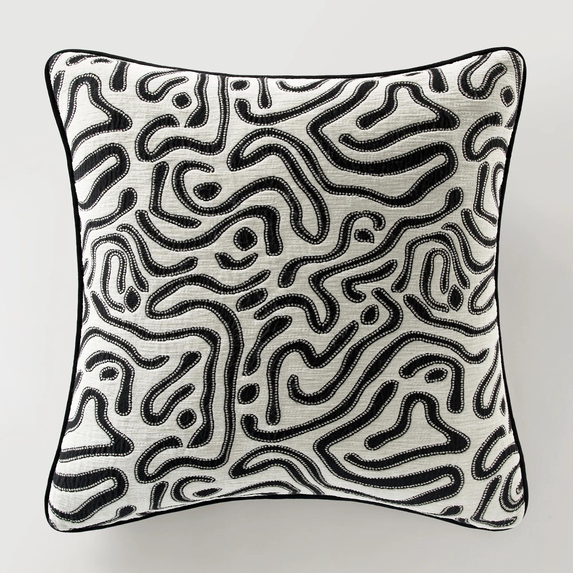 Abelia Pillow 22" - Ivory/Black