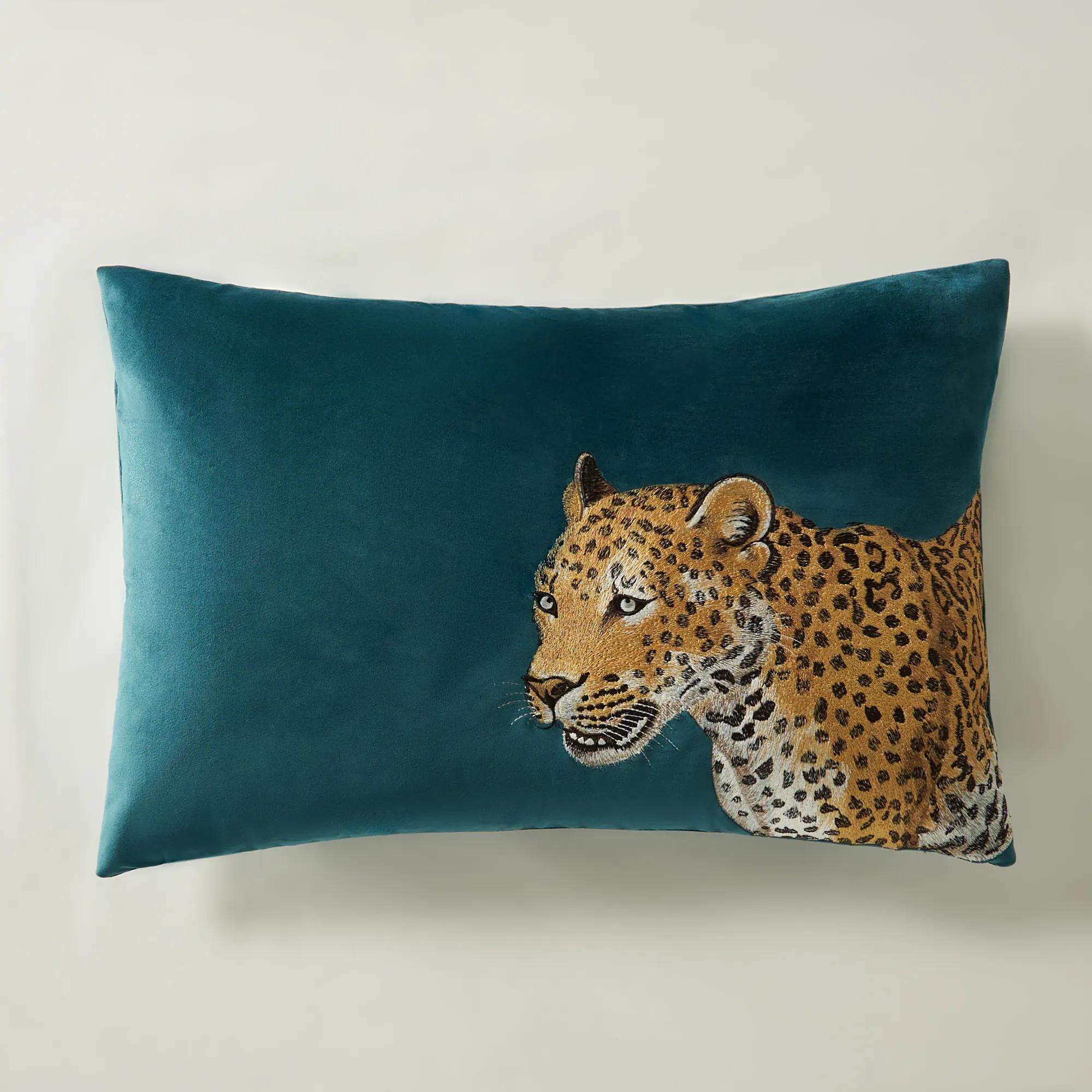 Leopard Lumbar 15" x 23"