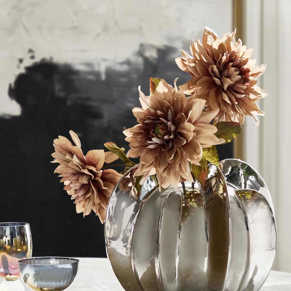 Dusty Blush Dahlia 39