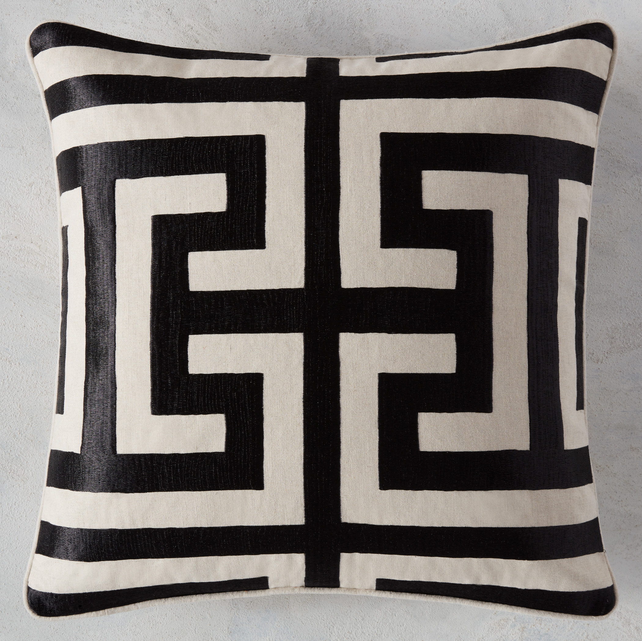 Cace Pillow Collection - Natural/Black