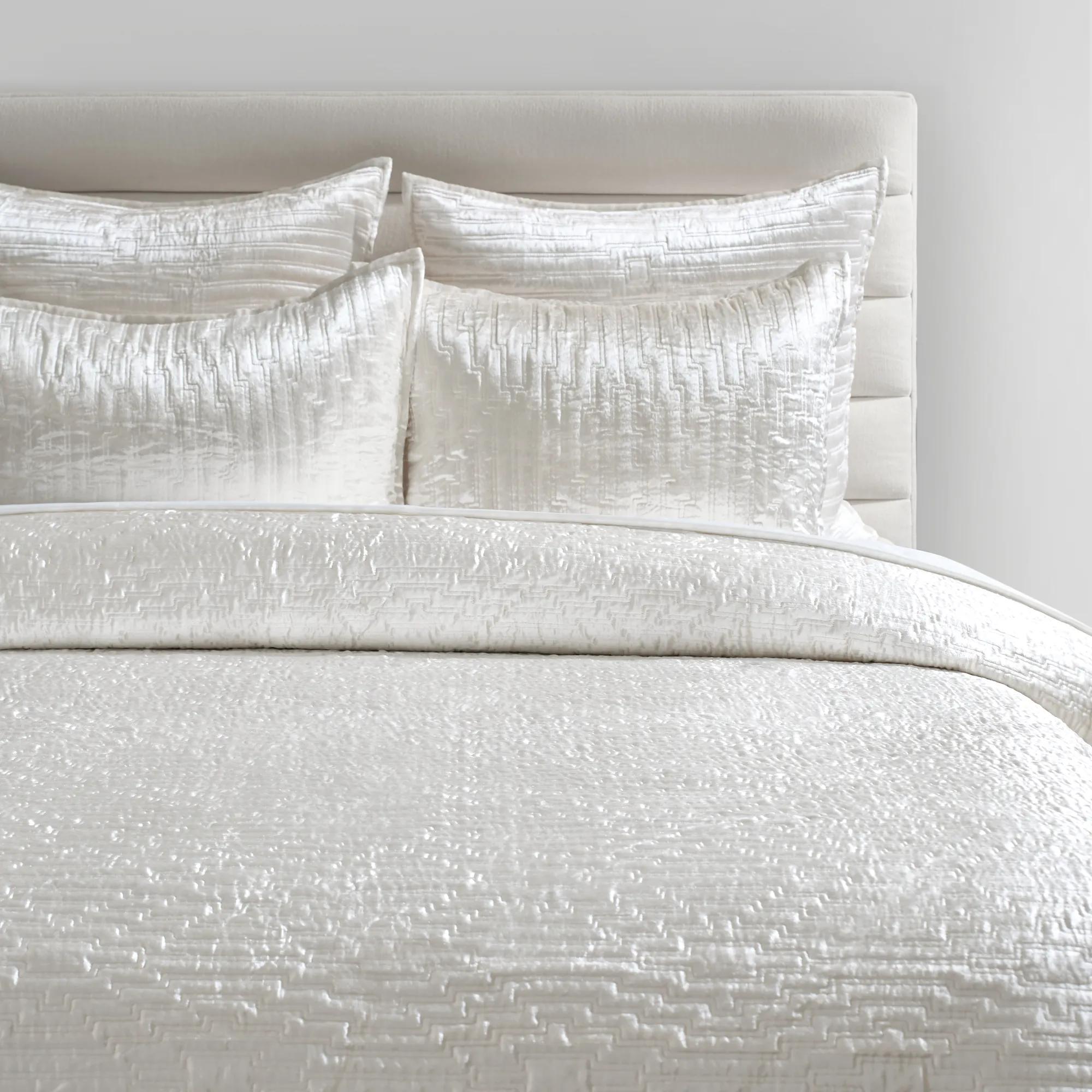 Glam Velvet Bedding - Cloud