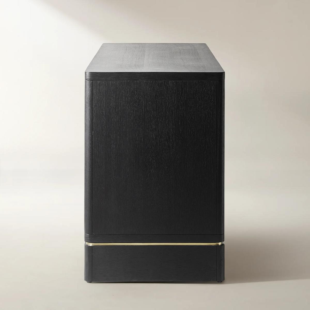 Vanta Sideboard