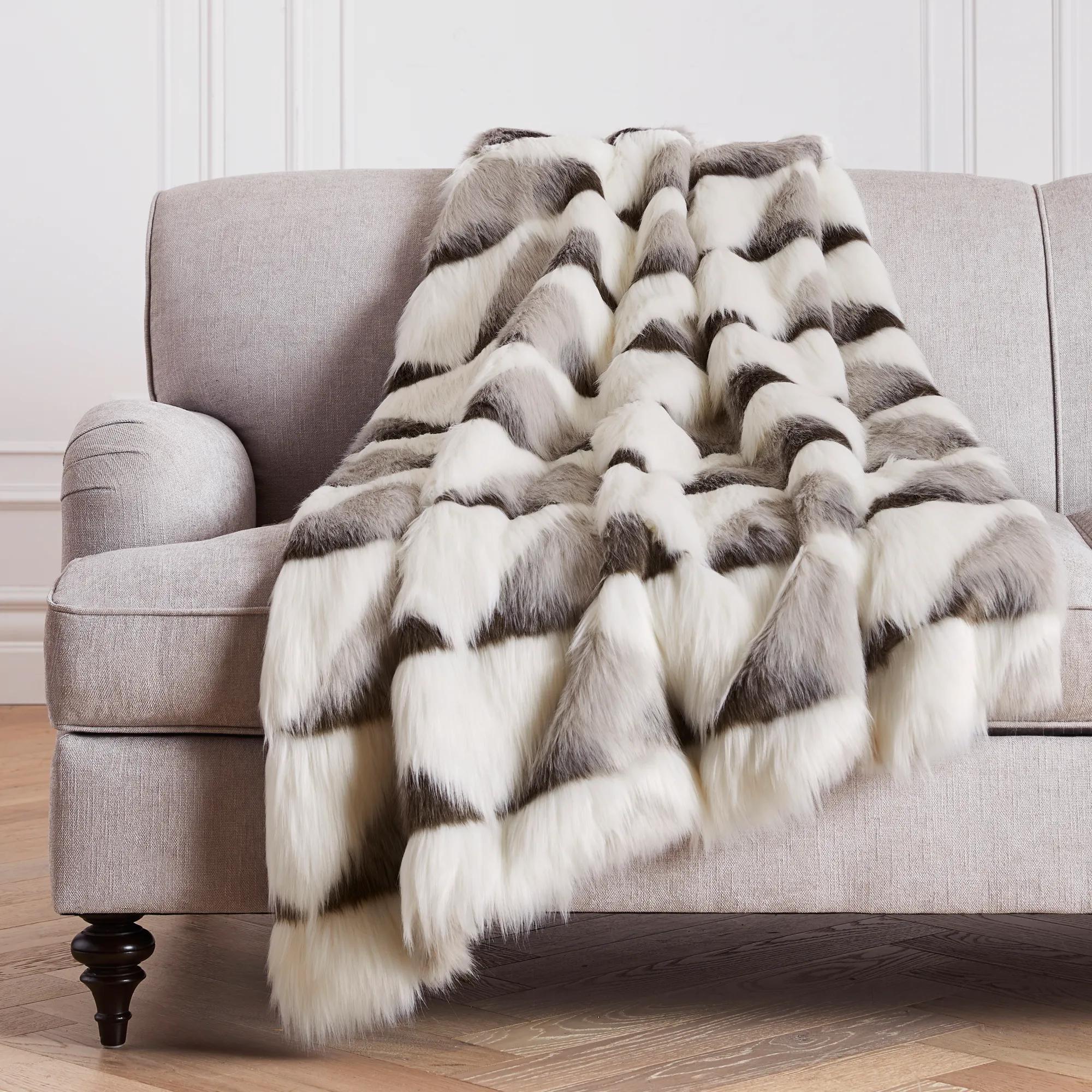 布団・毛布 EDITION New York/London Faux Fur Throw EDITION New York/London Faux Fur Throw