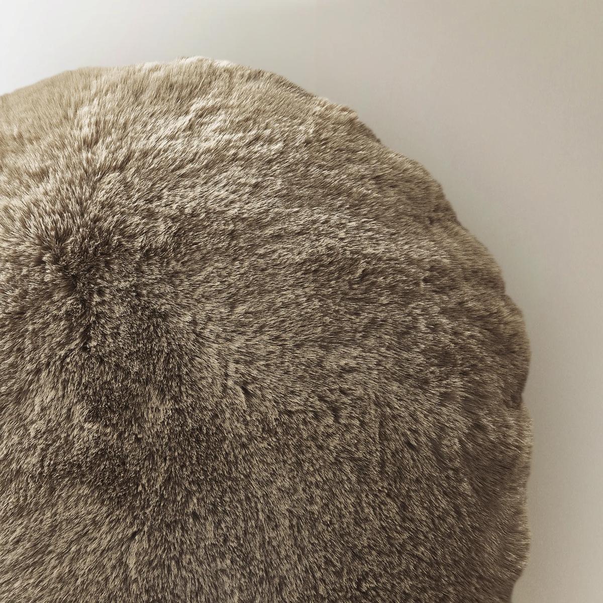 Shay Faux Fur Round Pillow 18" - Rich Mocha