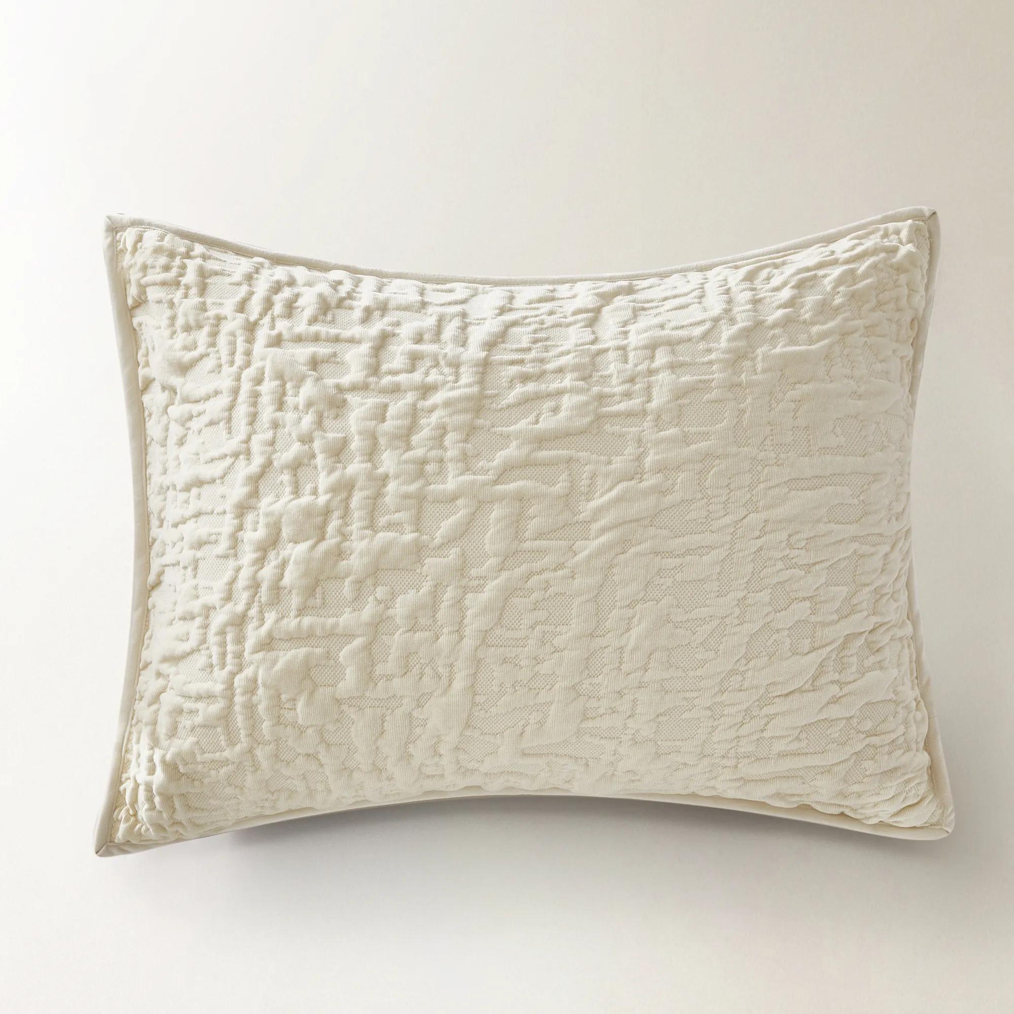 Madera Ivory Textured Velvet Bedding Set