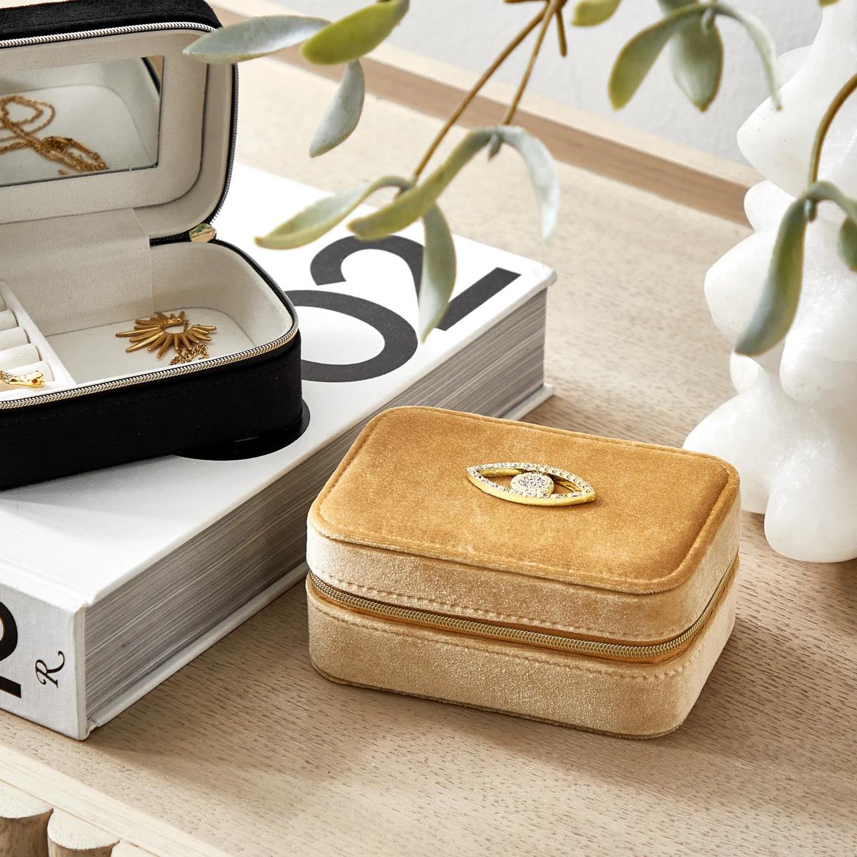 Velvet Jewelry Case - Golden