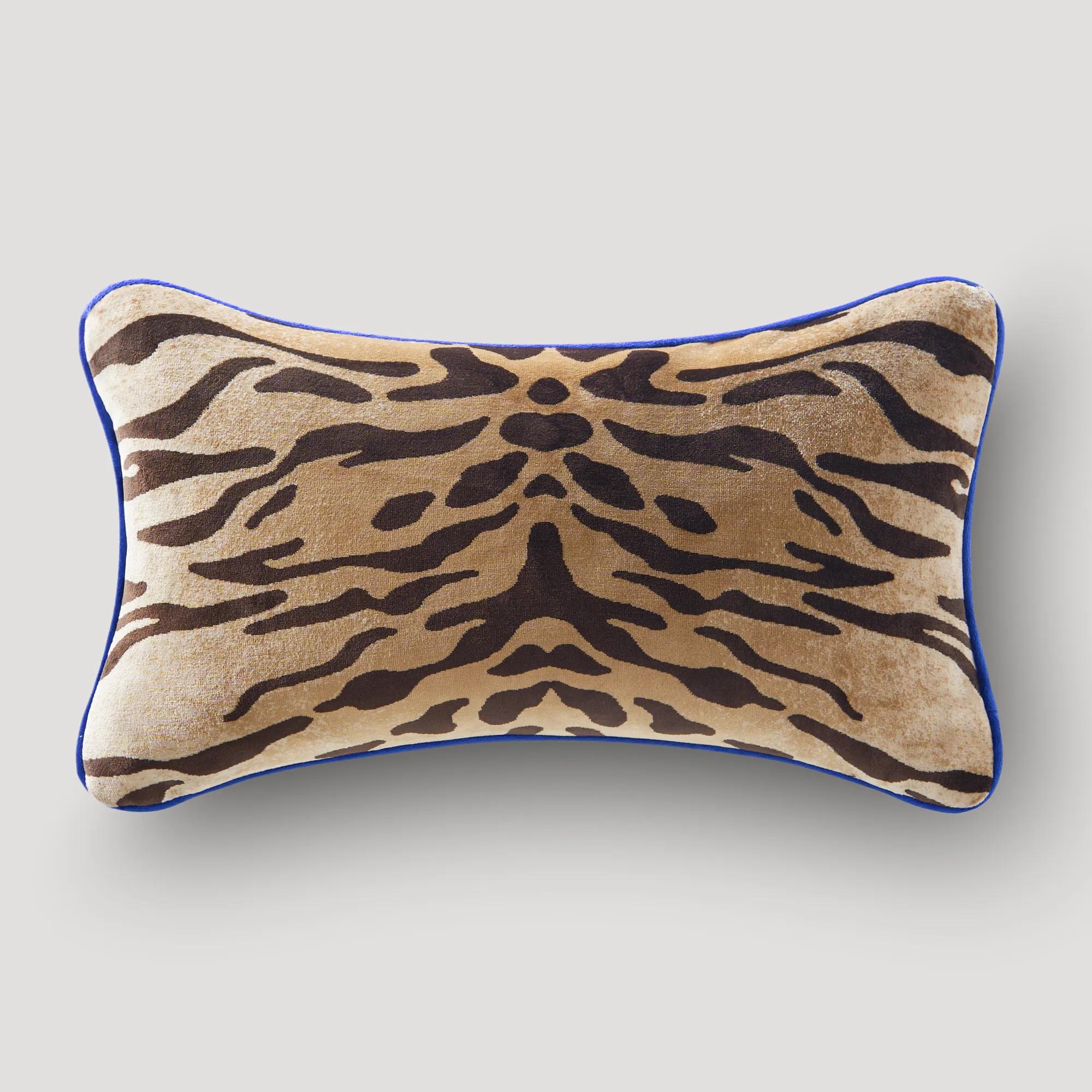 Bronze Tiger Lumbar 12" X 20" - Blue Piping