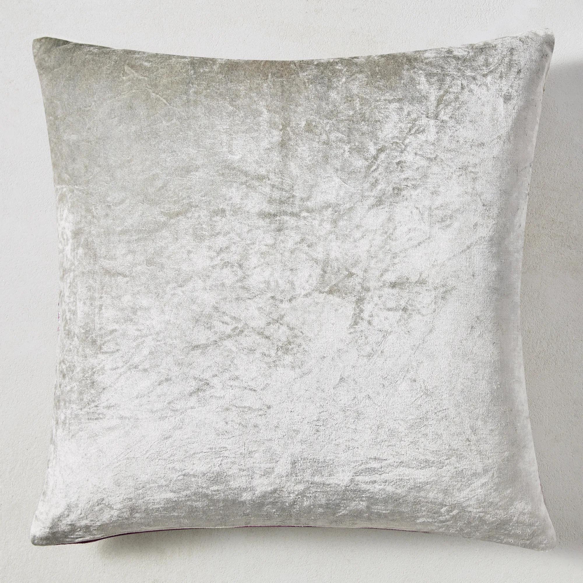 Joie De Vivre Pillow 22