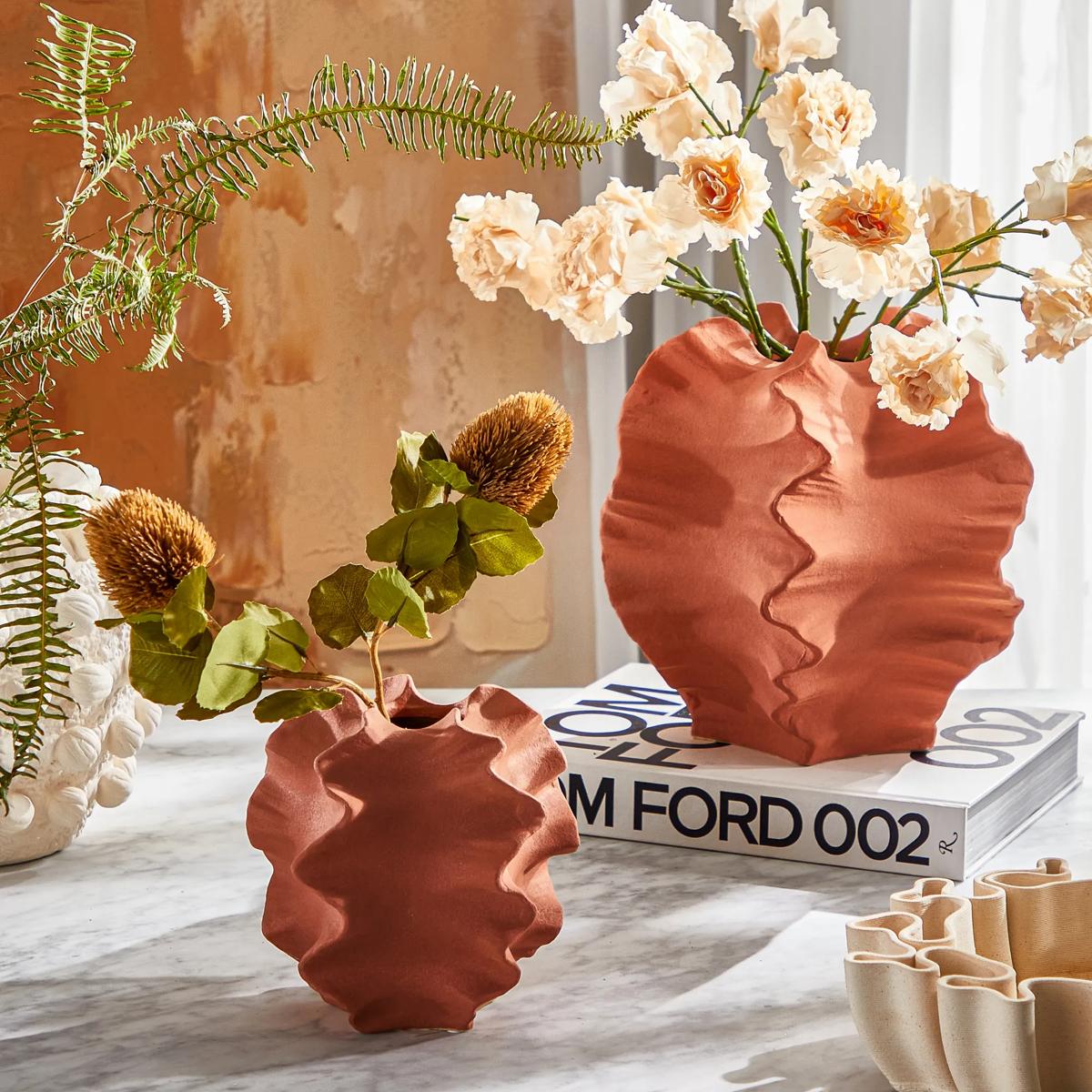 Morra Vase