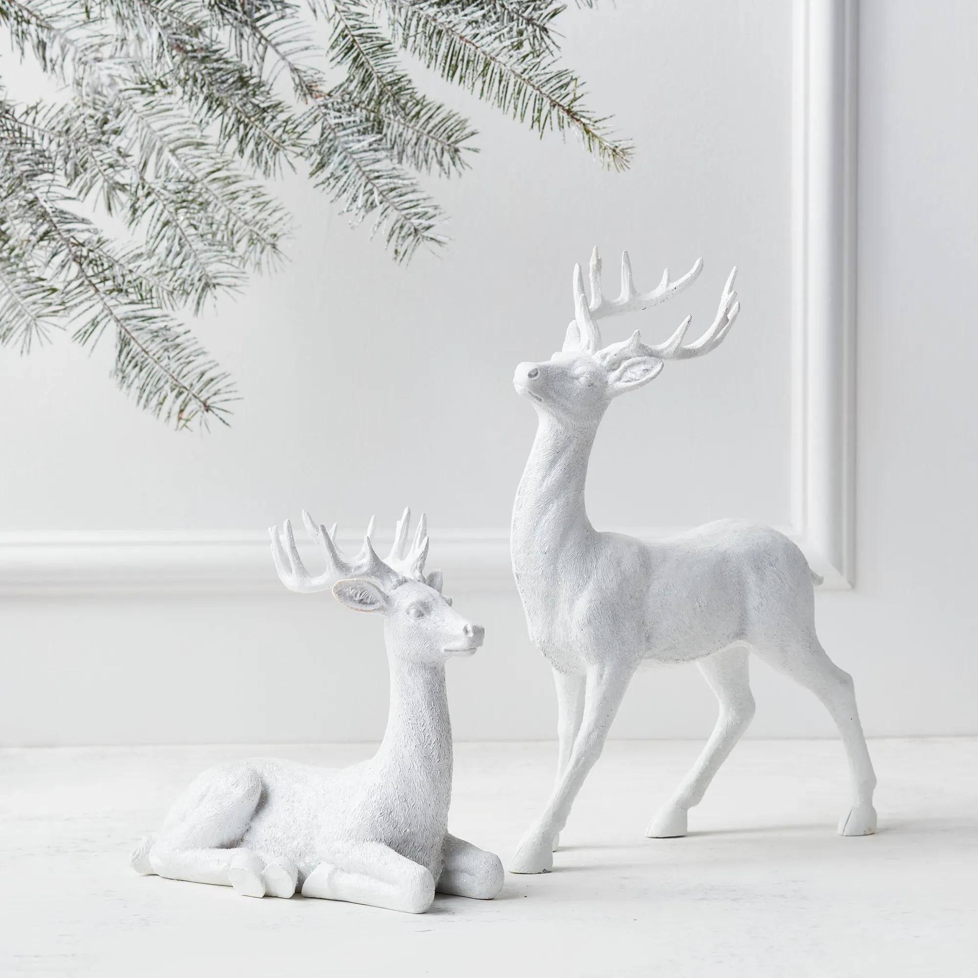 Majestic Deer White Resin 8"