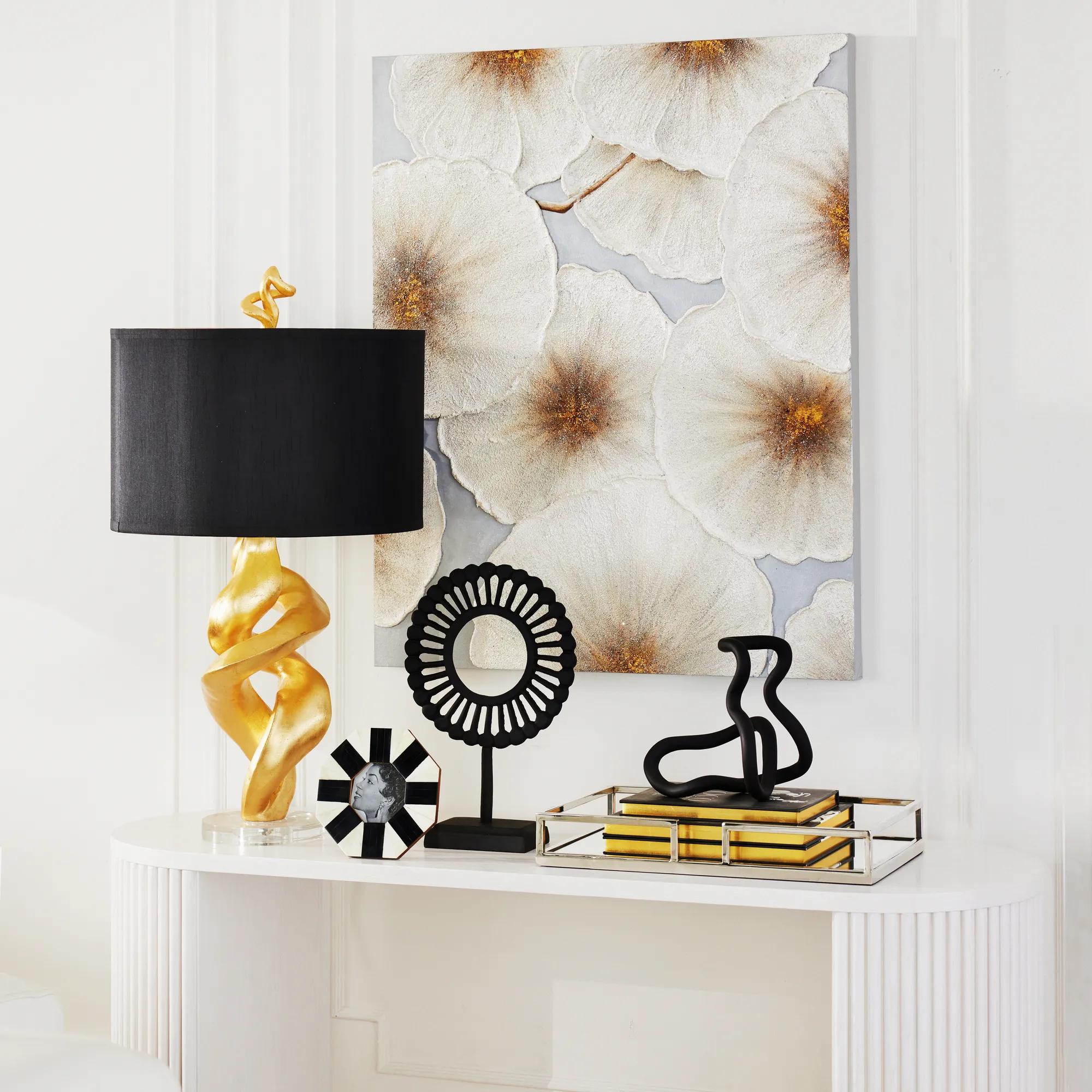 Modern Living Room Sculptures