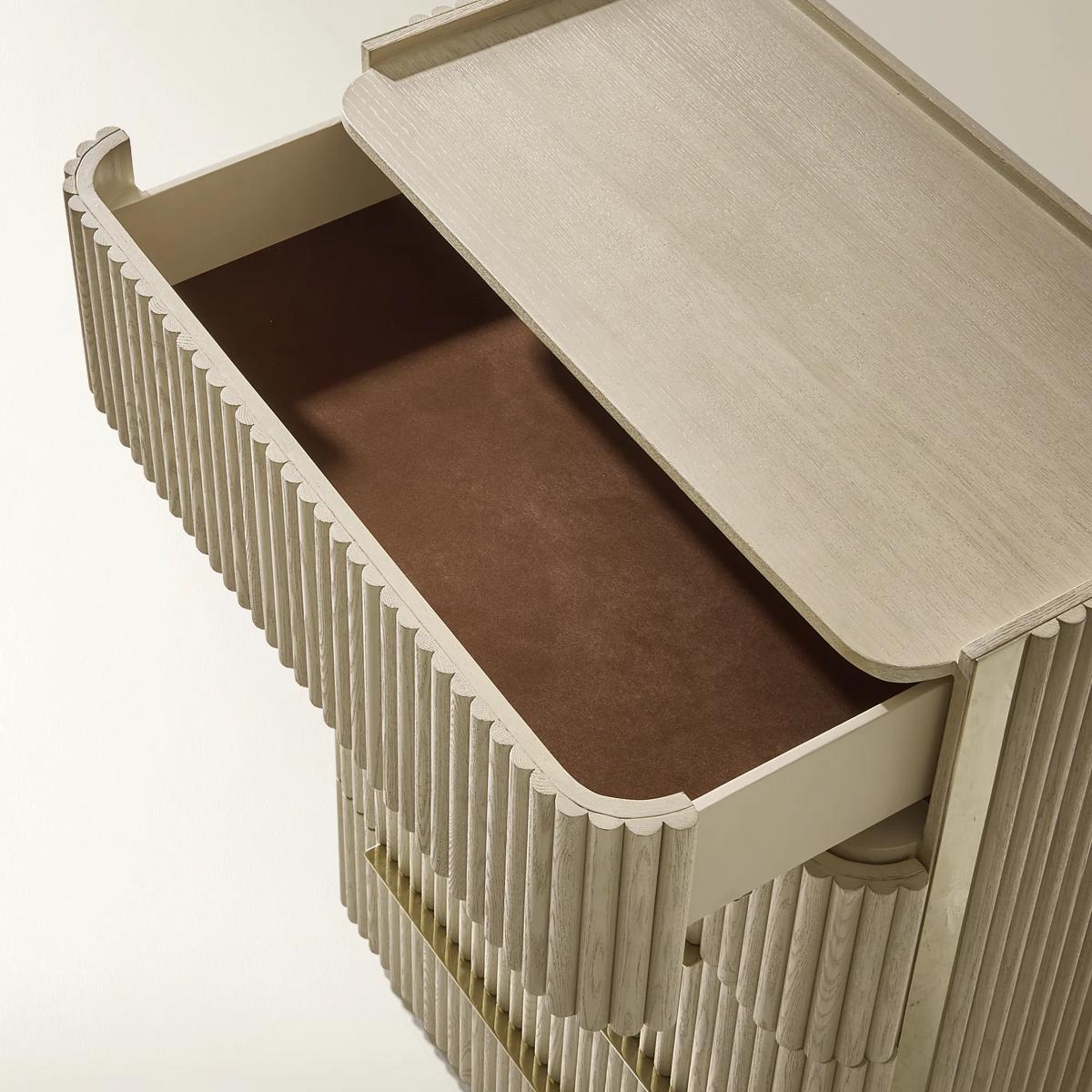 Stria 5 Drawer Chest