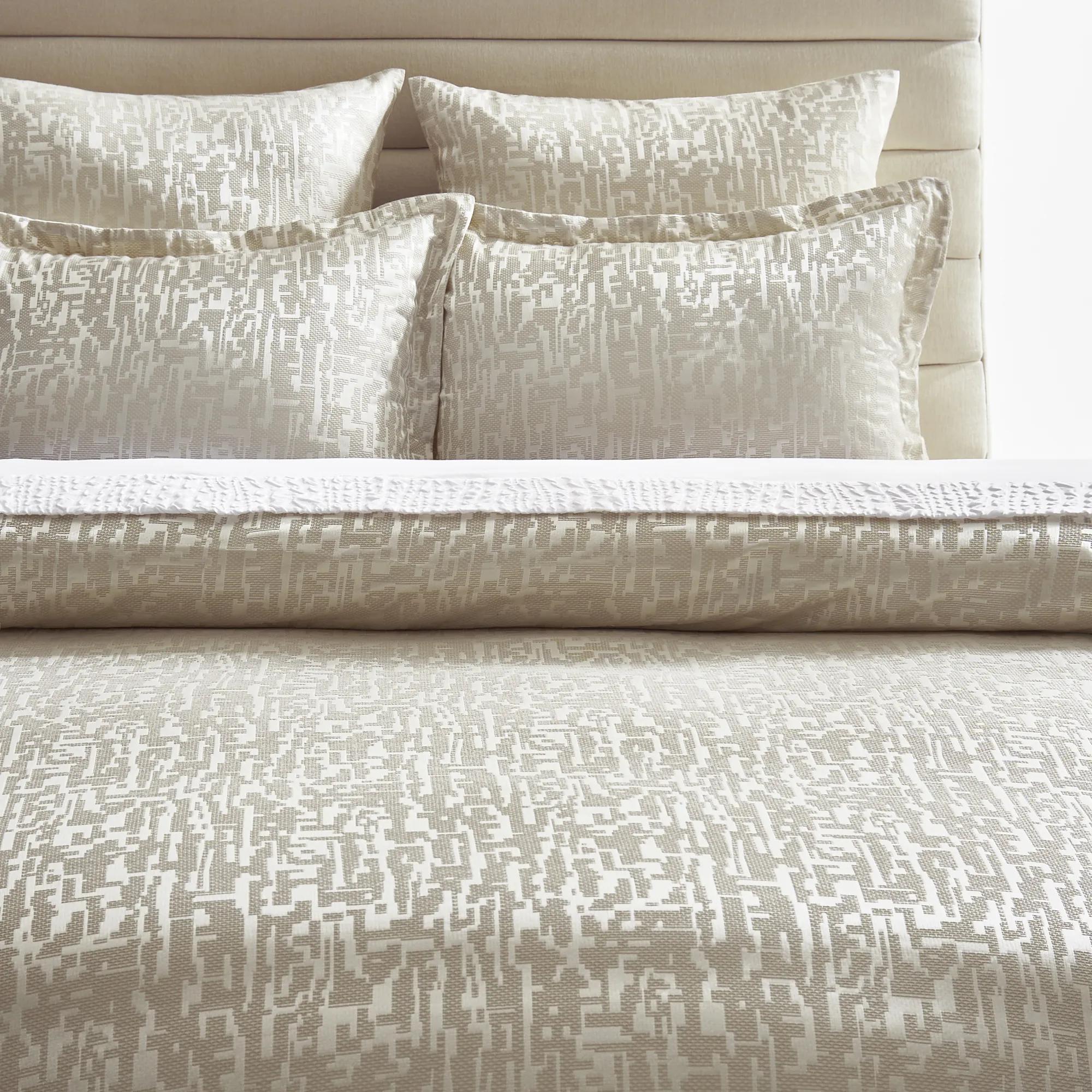 Podva Embroidered Bedding Set - Pearl/Ivory
