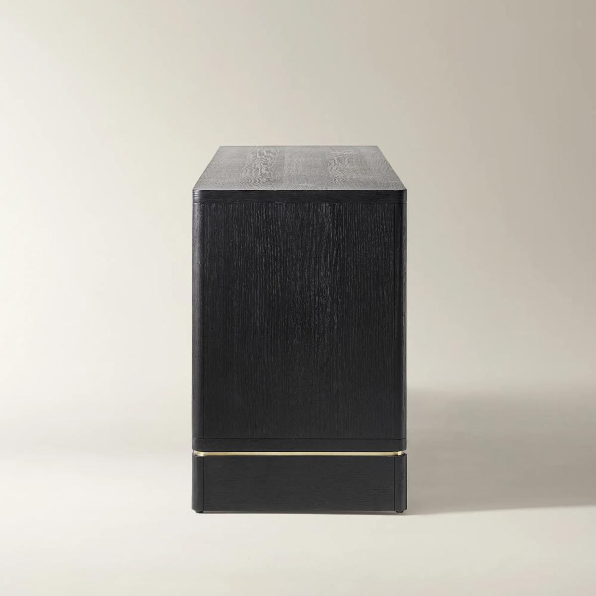 Vanta Sideboard
