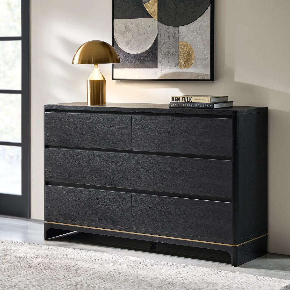 Vanta Wide Dresser