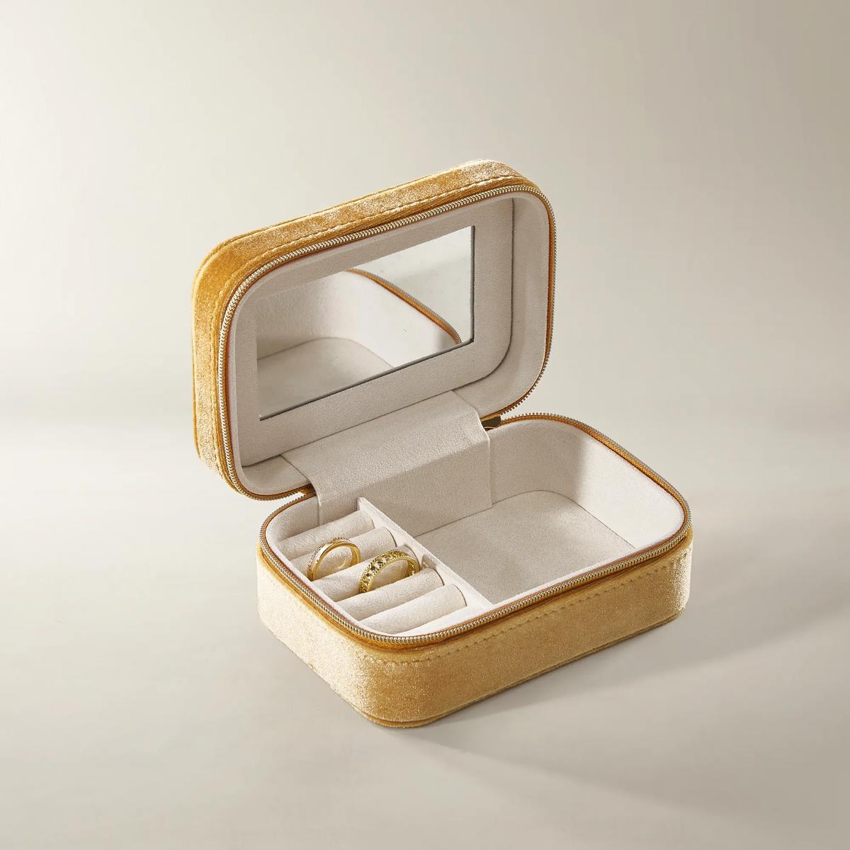 Velvet Jewelry Case - Golden