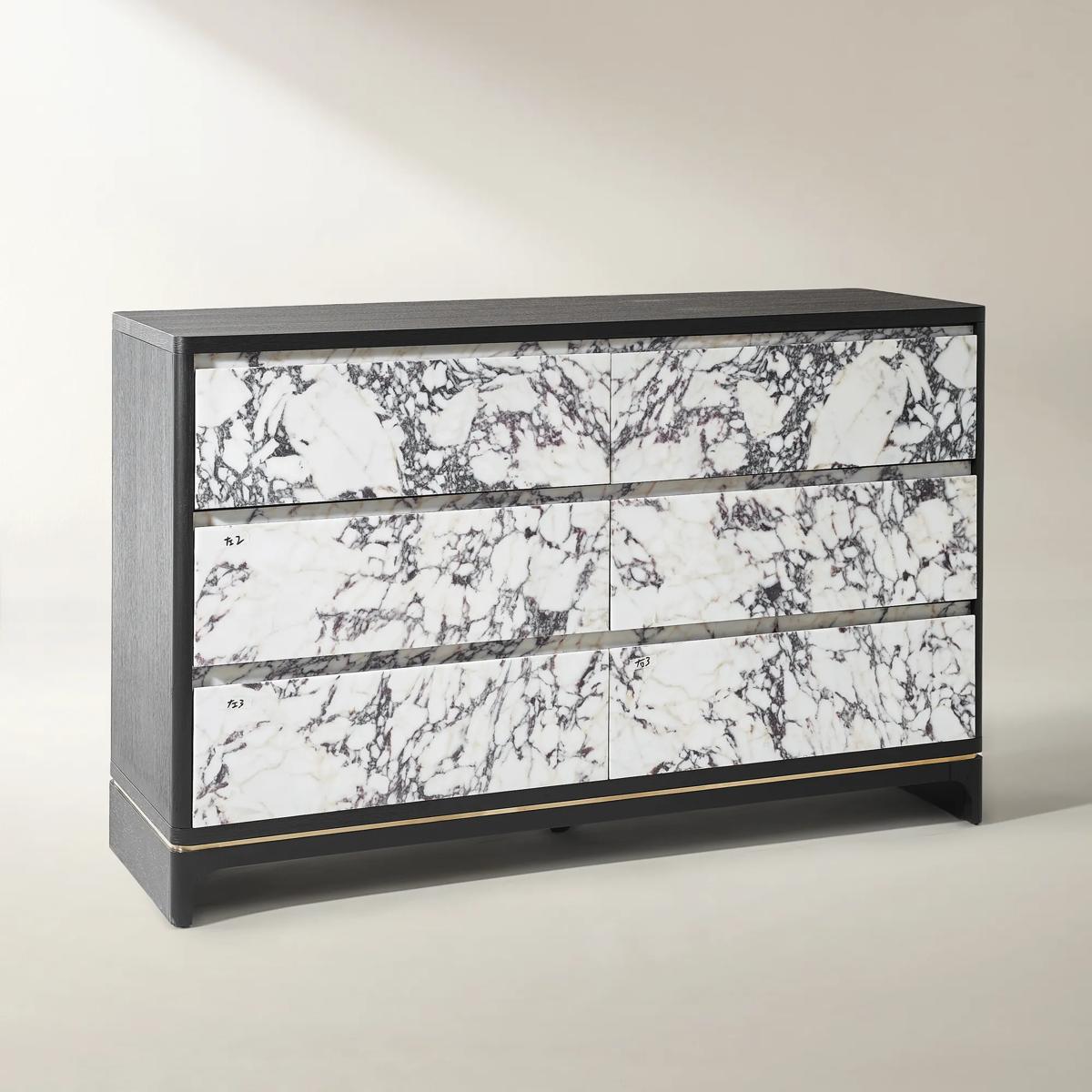 Vanta Wide Dresser
