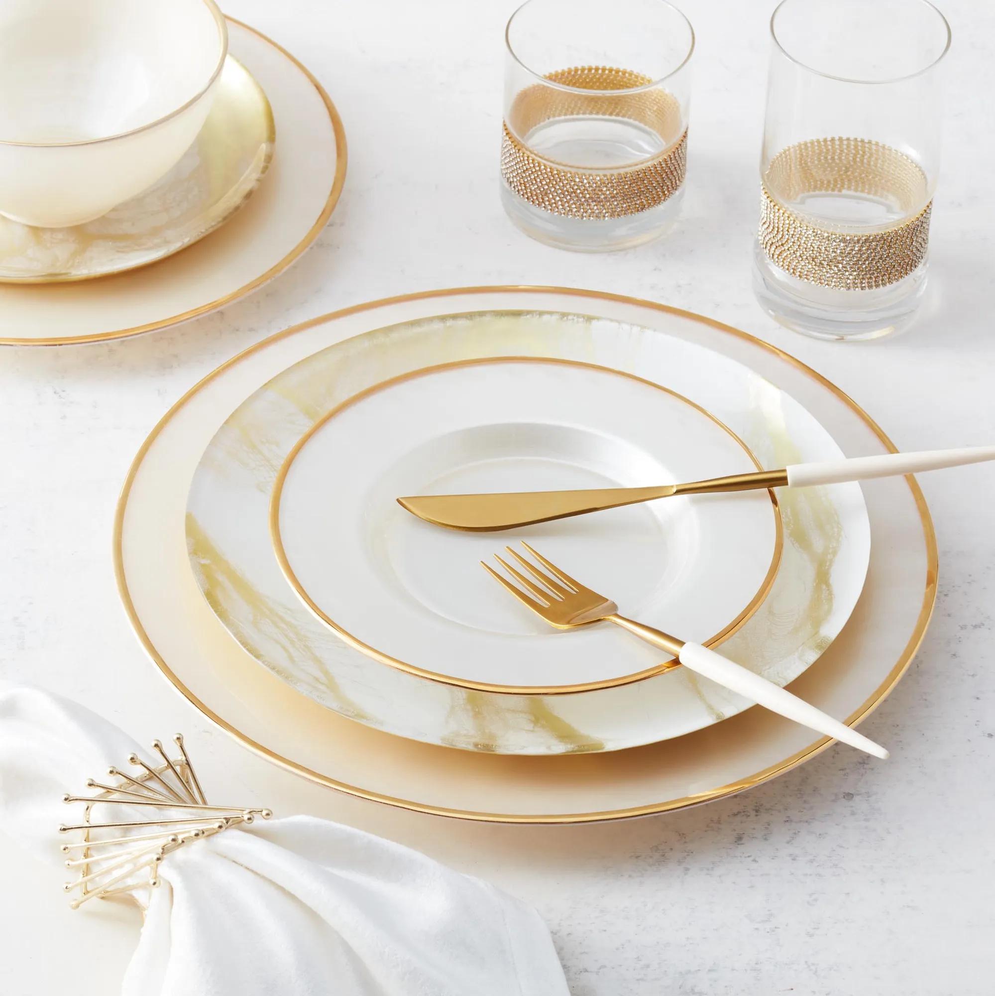Paramount Dinnerware Sets