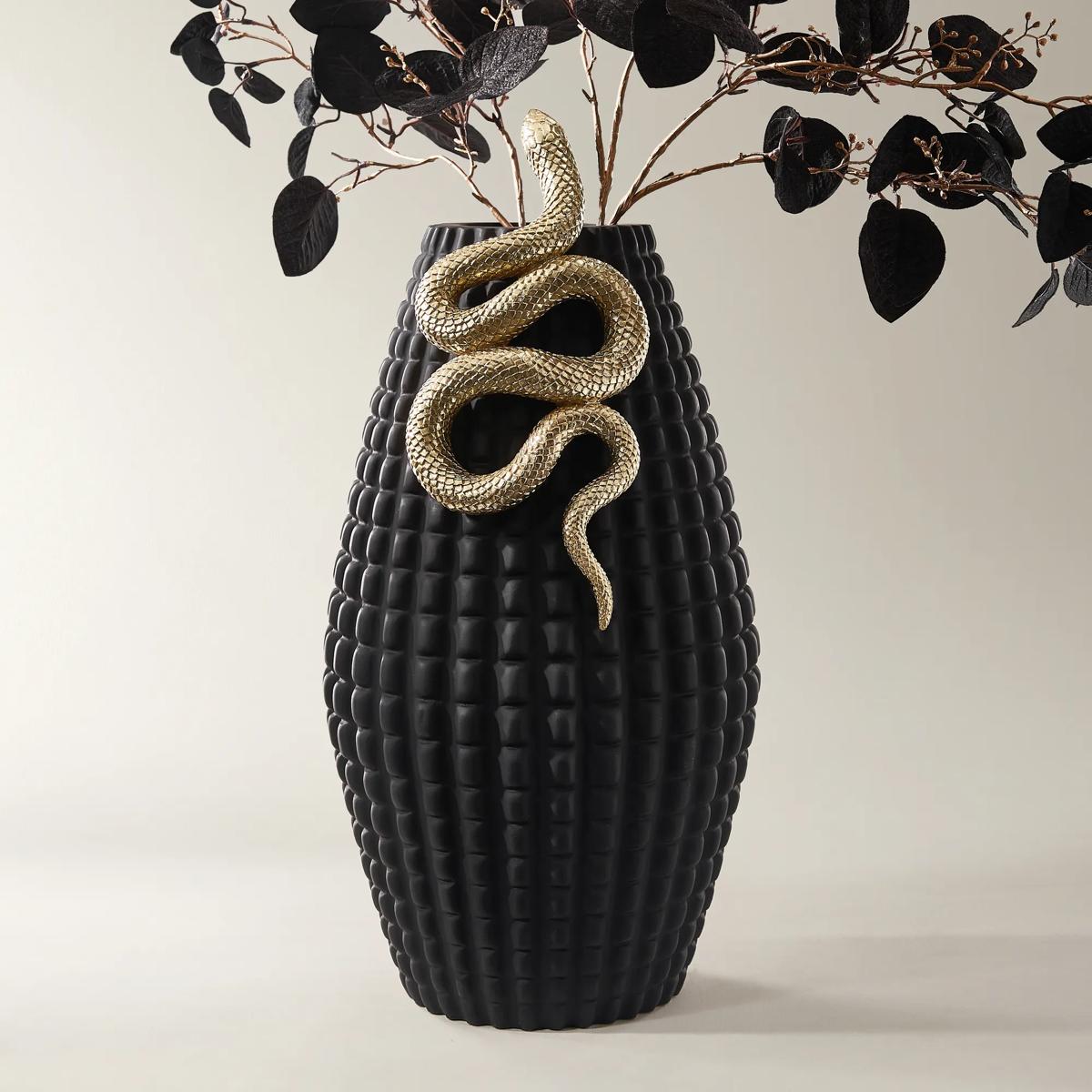 Serpent Vase
