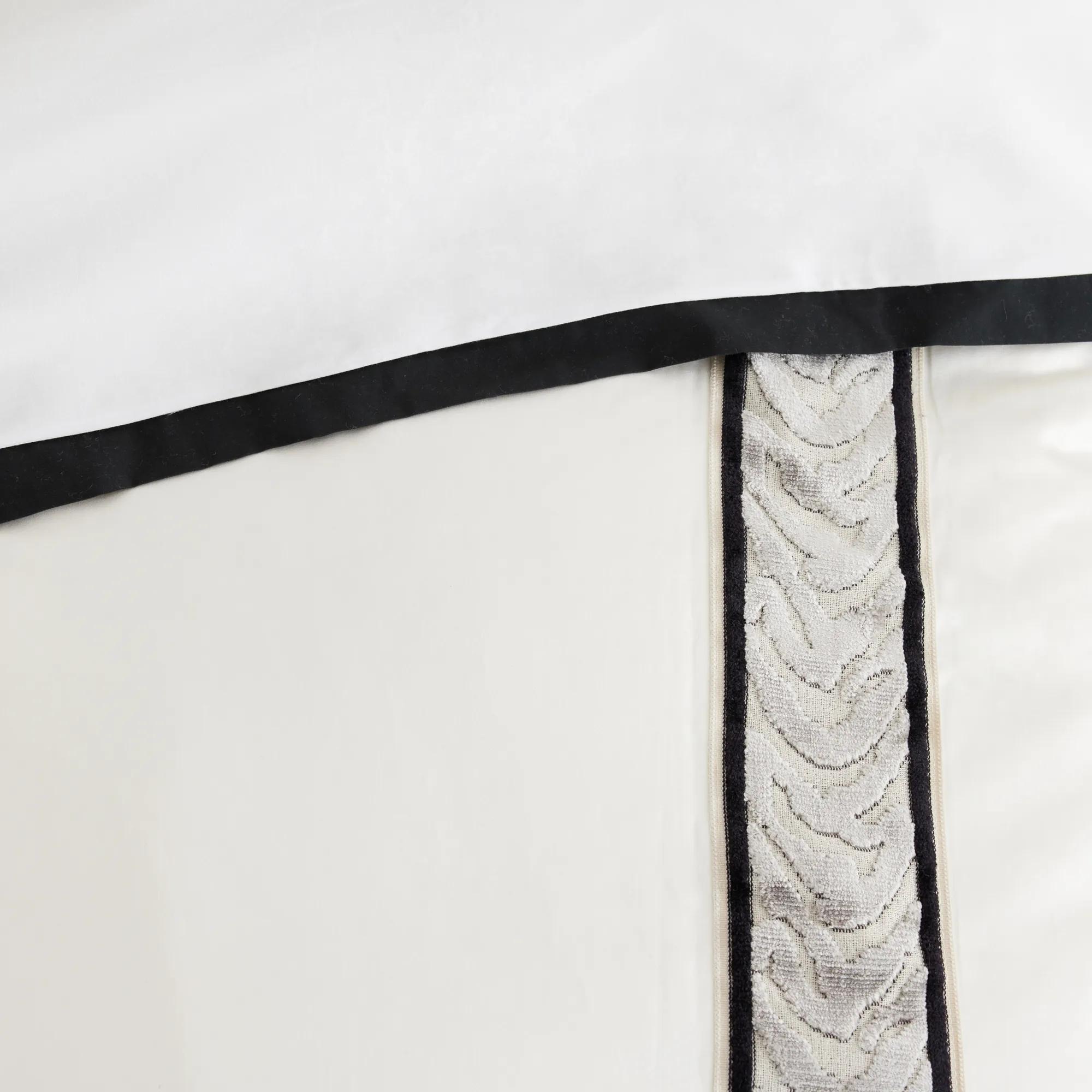 Gianna Frame Bedding - Grey/Black