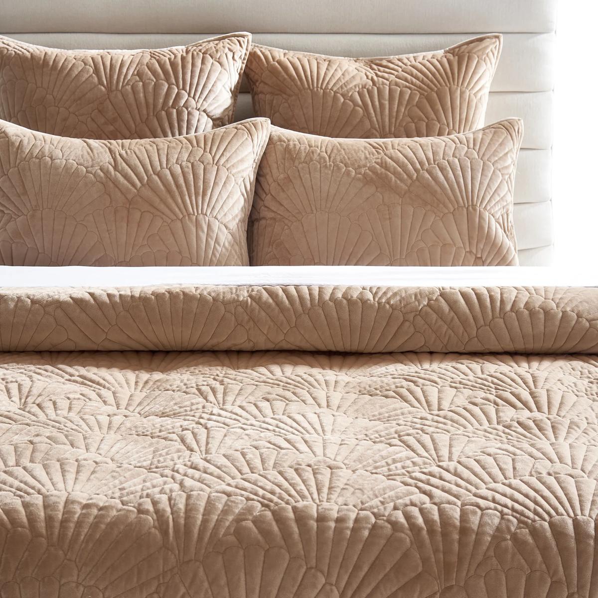 Fan Velvet Quilt Set - Muted Coral