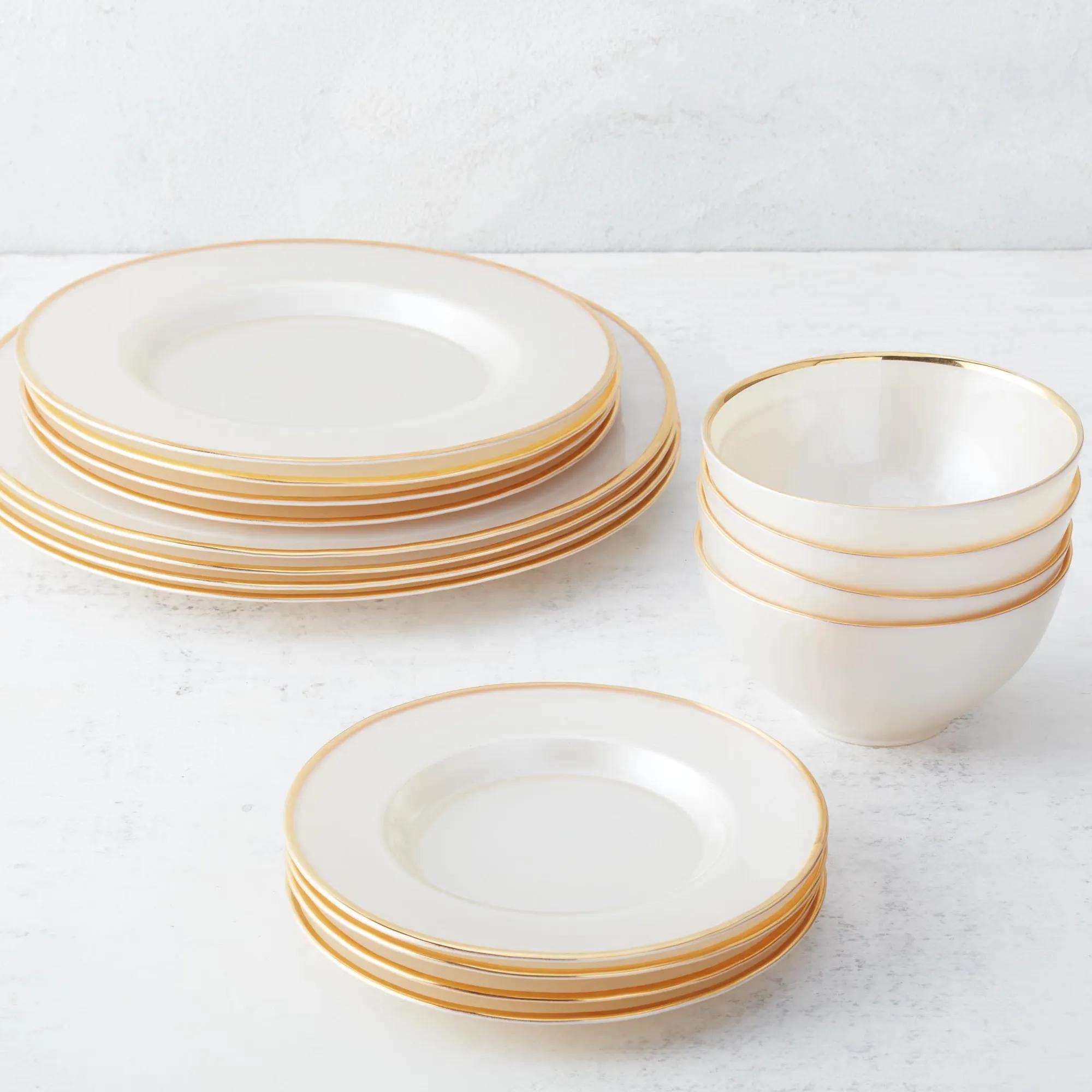 Paramount Dinnerware Sets