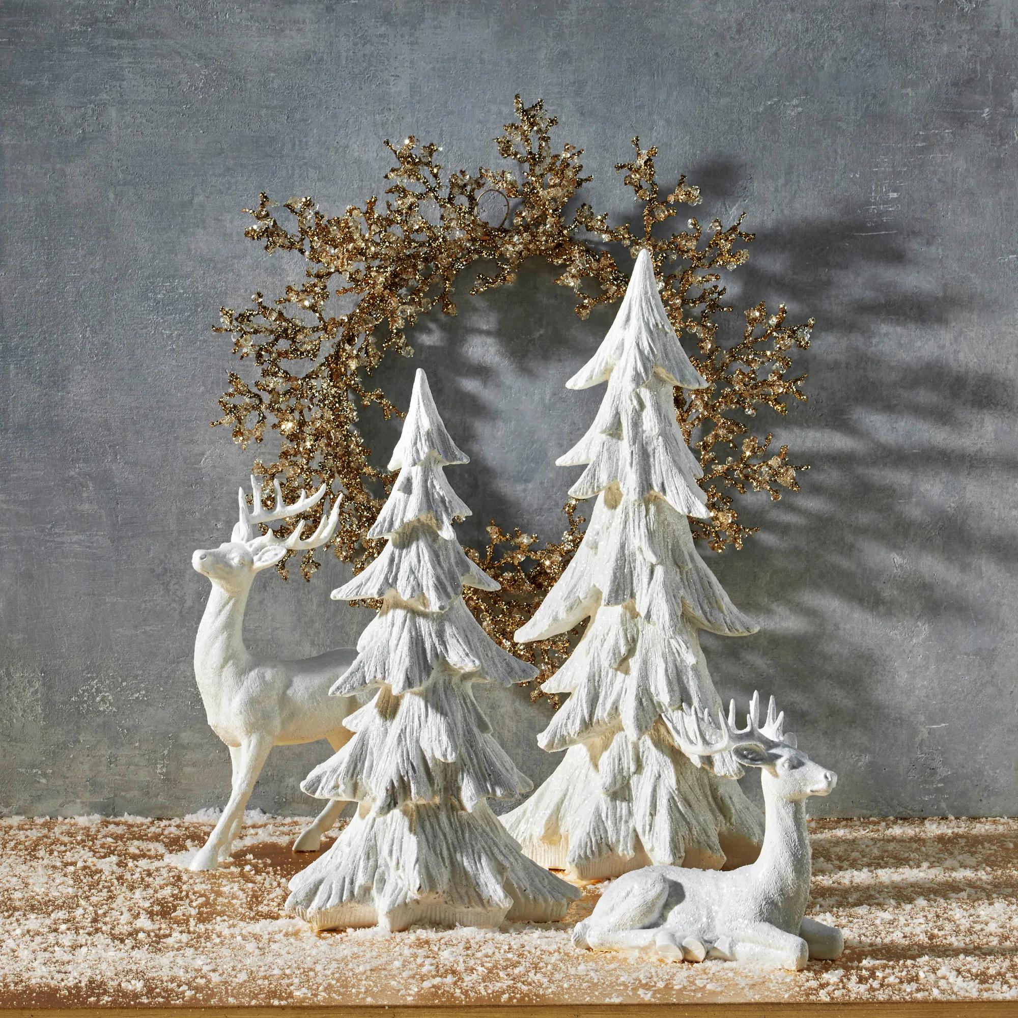 Majestic Deer White Resin 14"