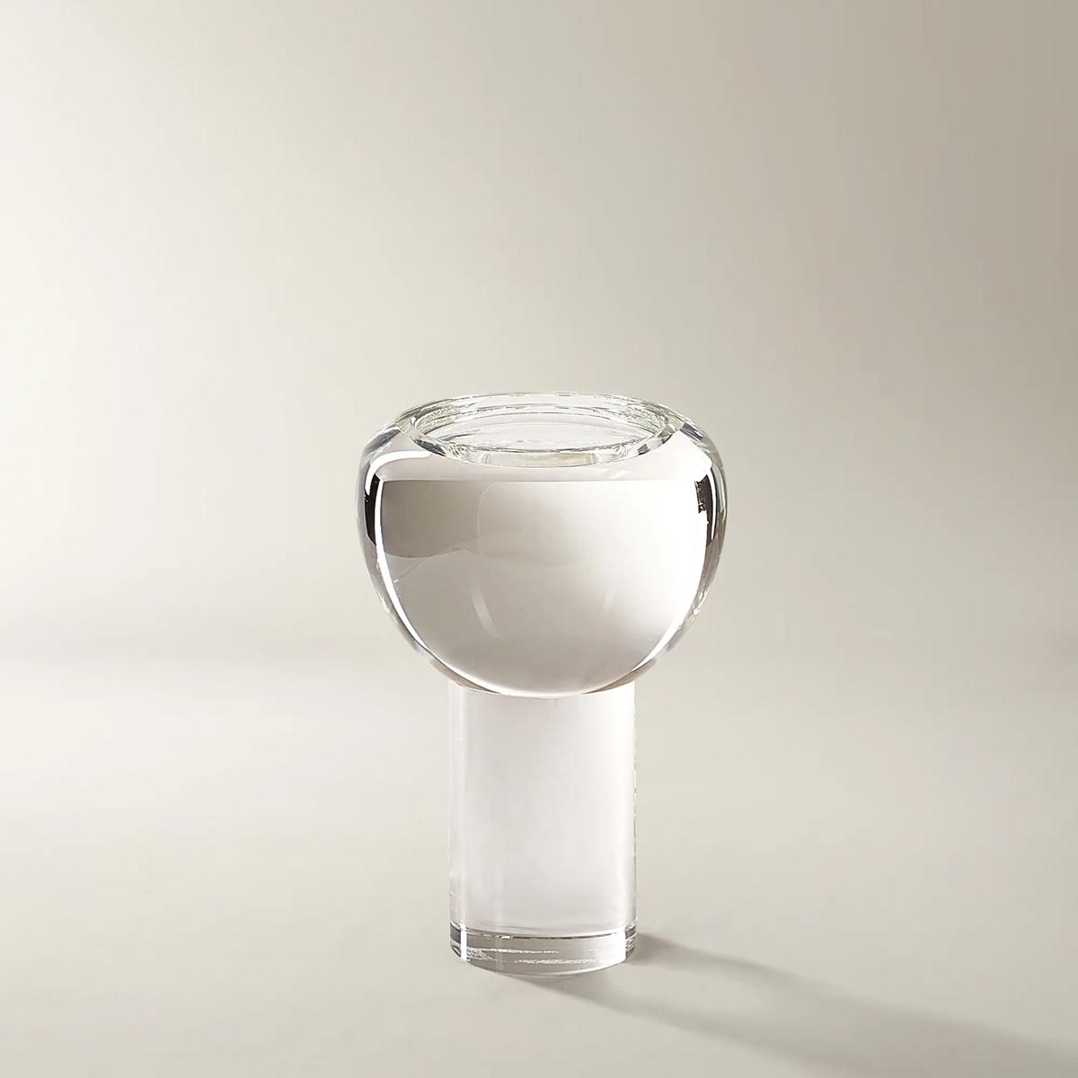 Serene Pillar Holder