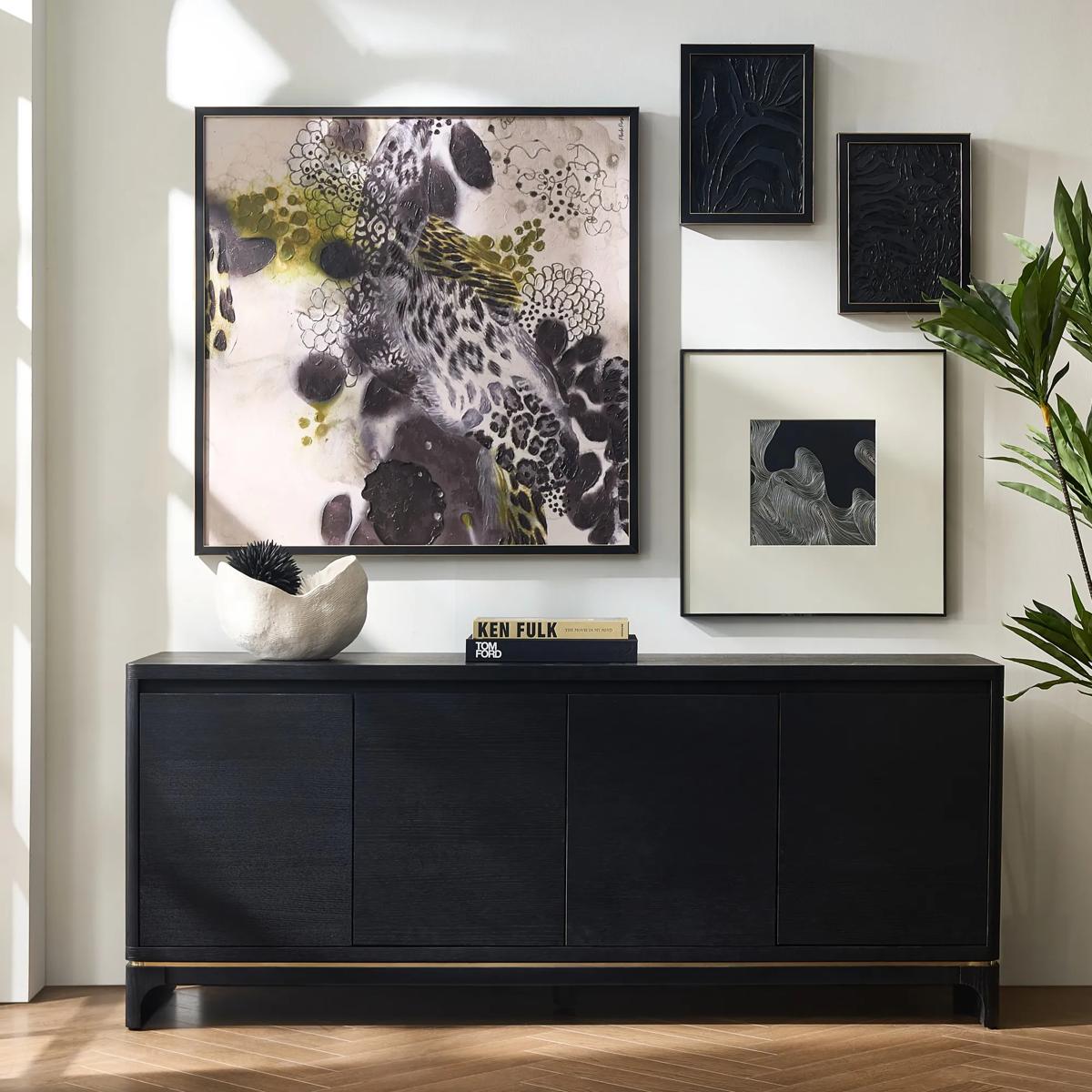 Vanta Sideboard