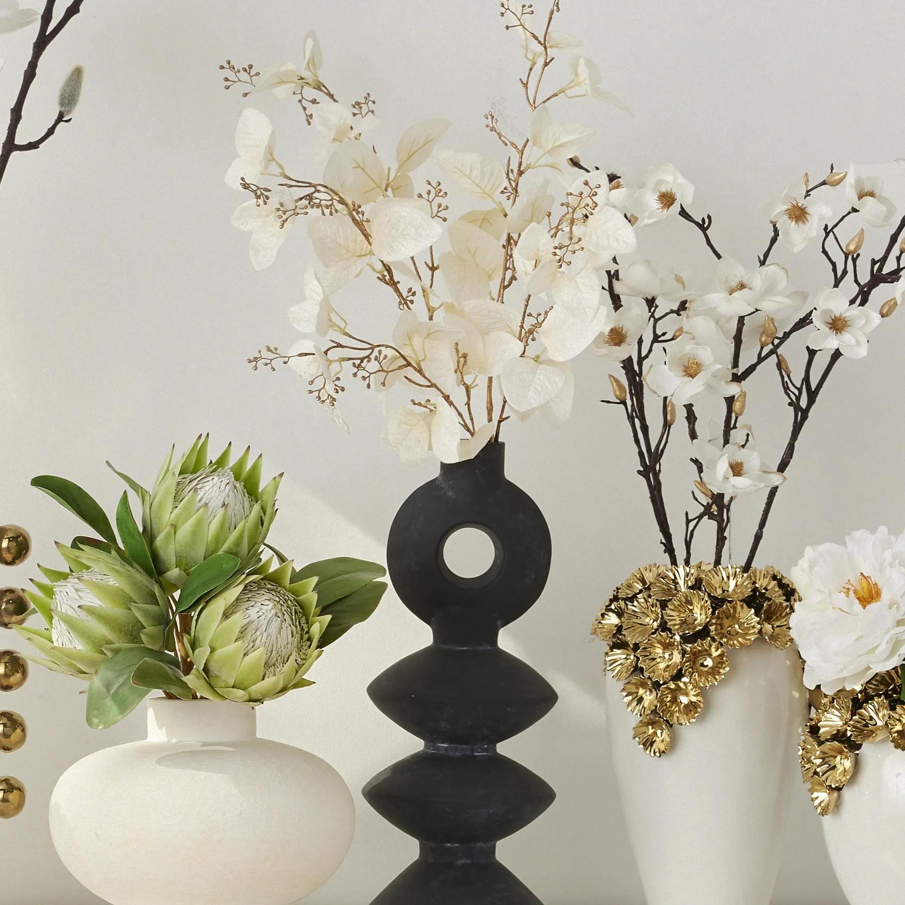 Magnolia White 40