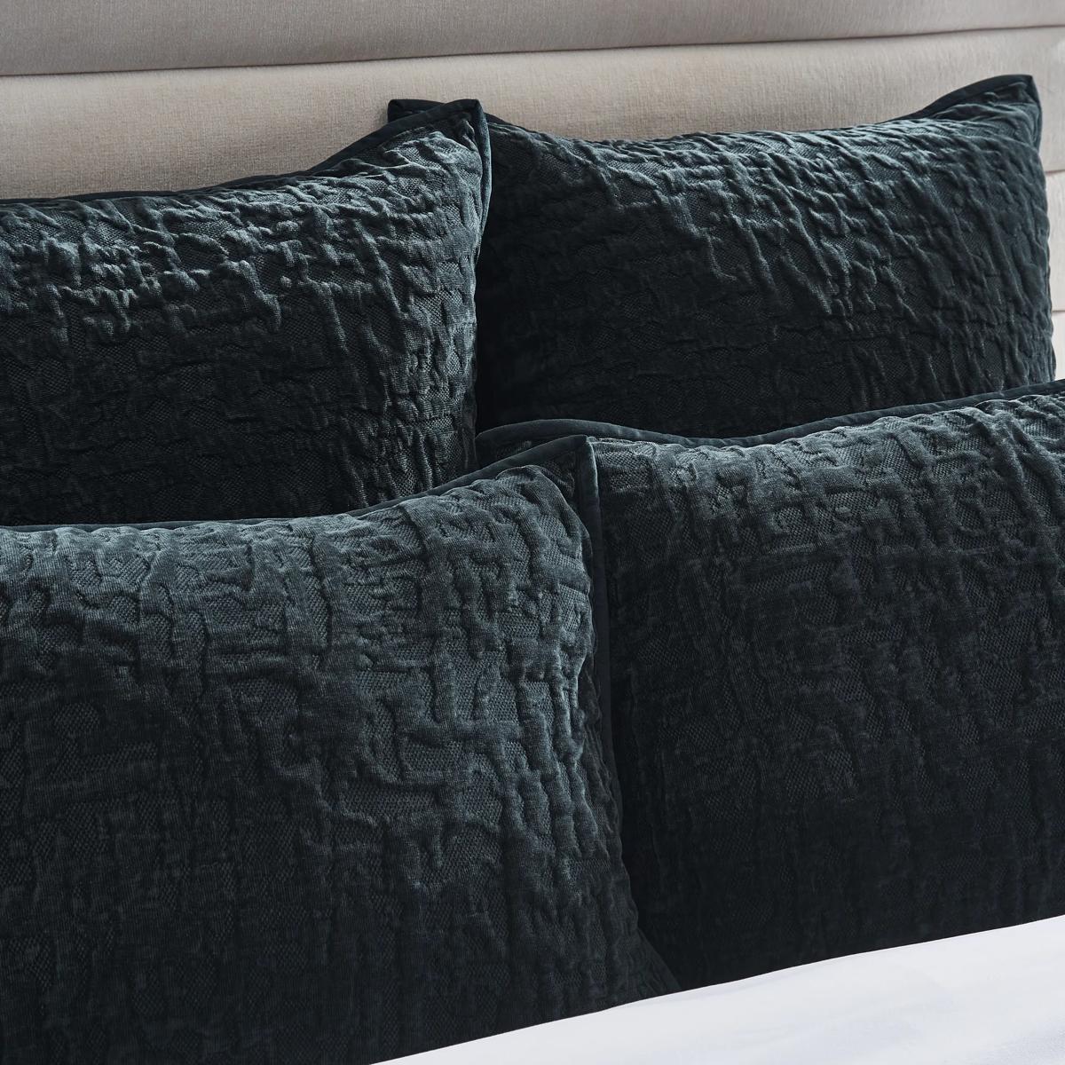 Madera Velvet Coverlet Set - Midnight Blue