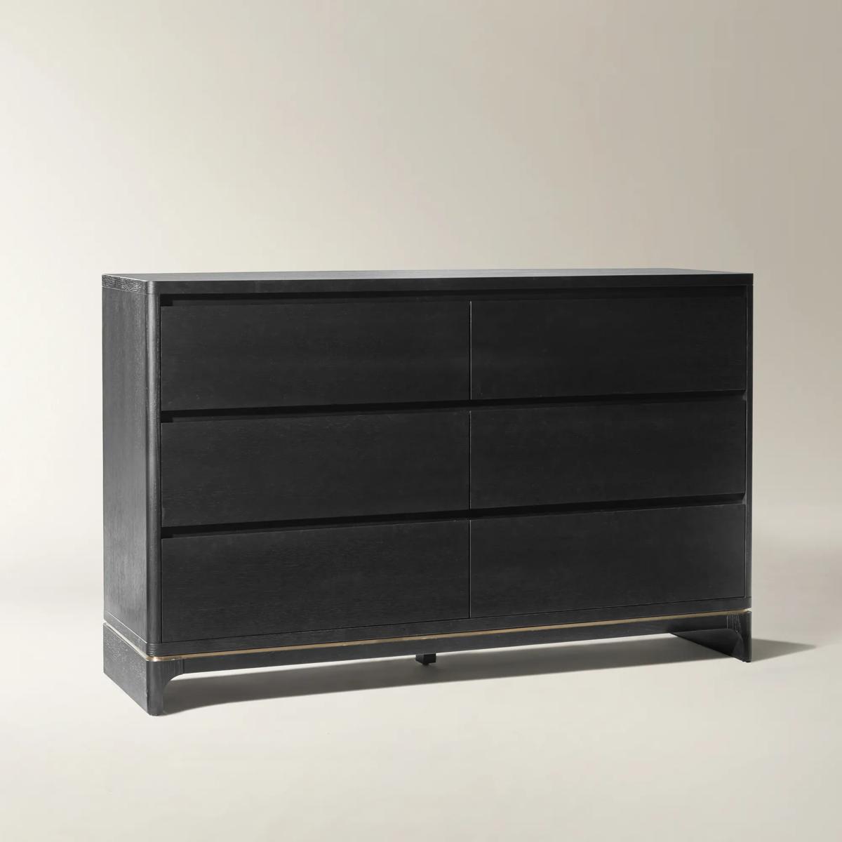 Vanta Wide Dresser