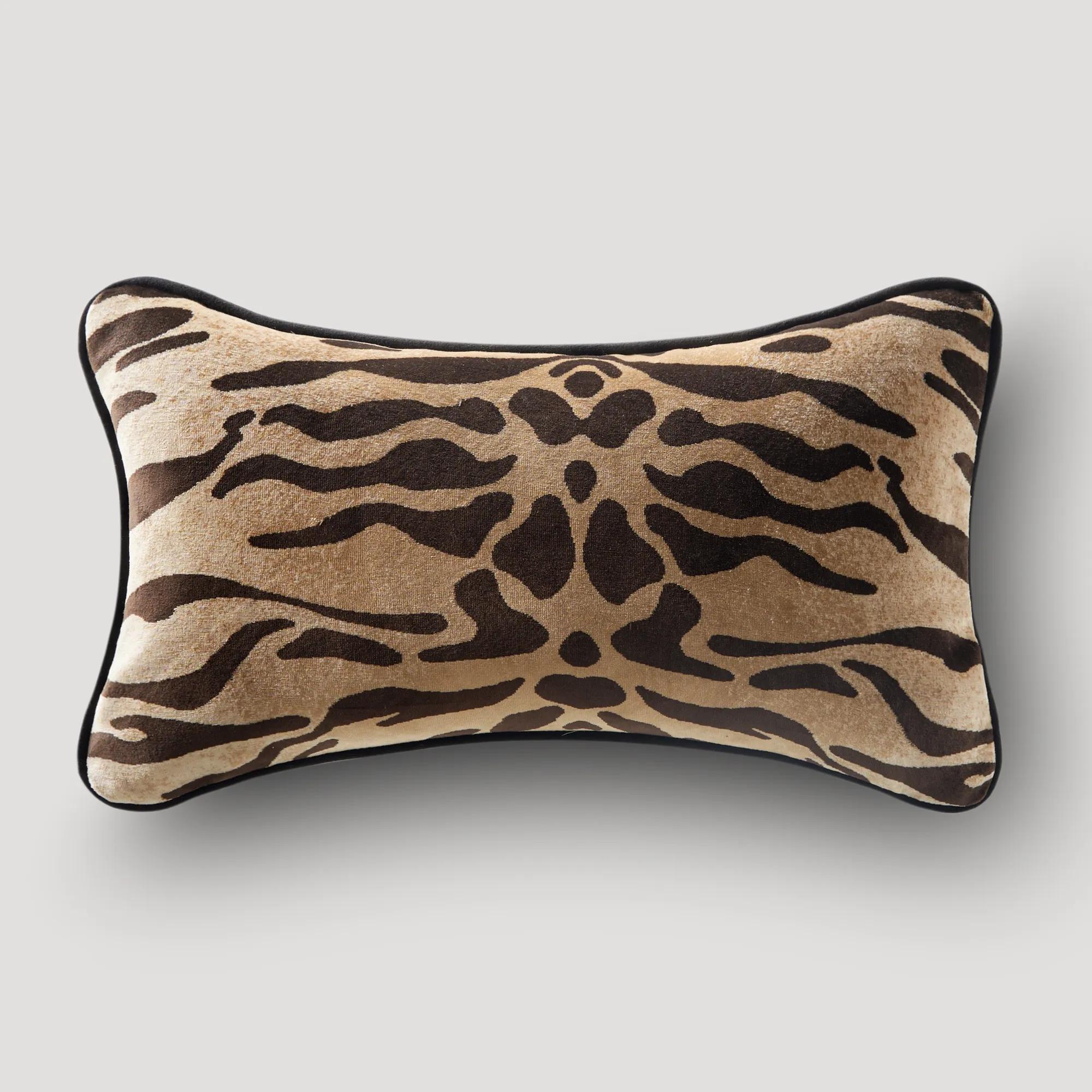 Bronze Tiger Lumbar 12" X 20"