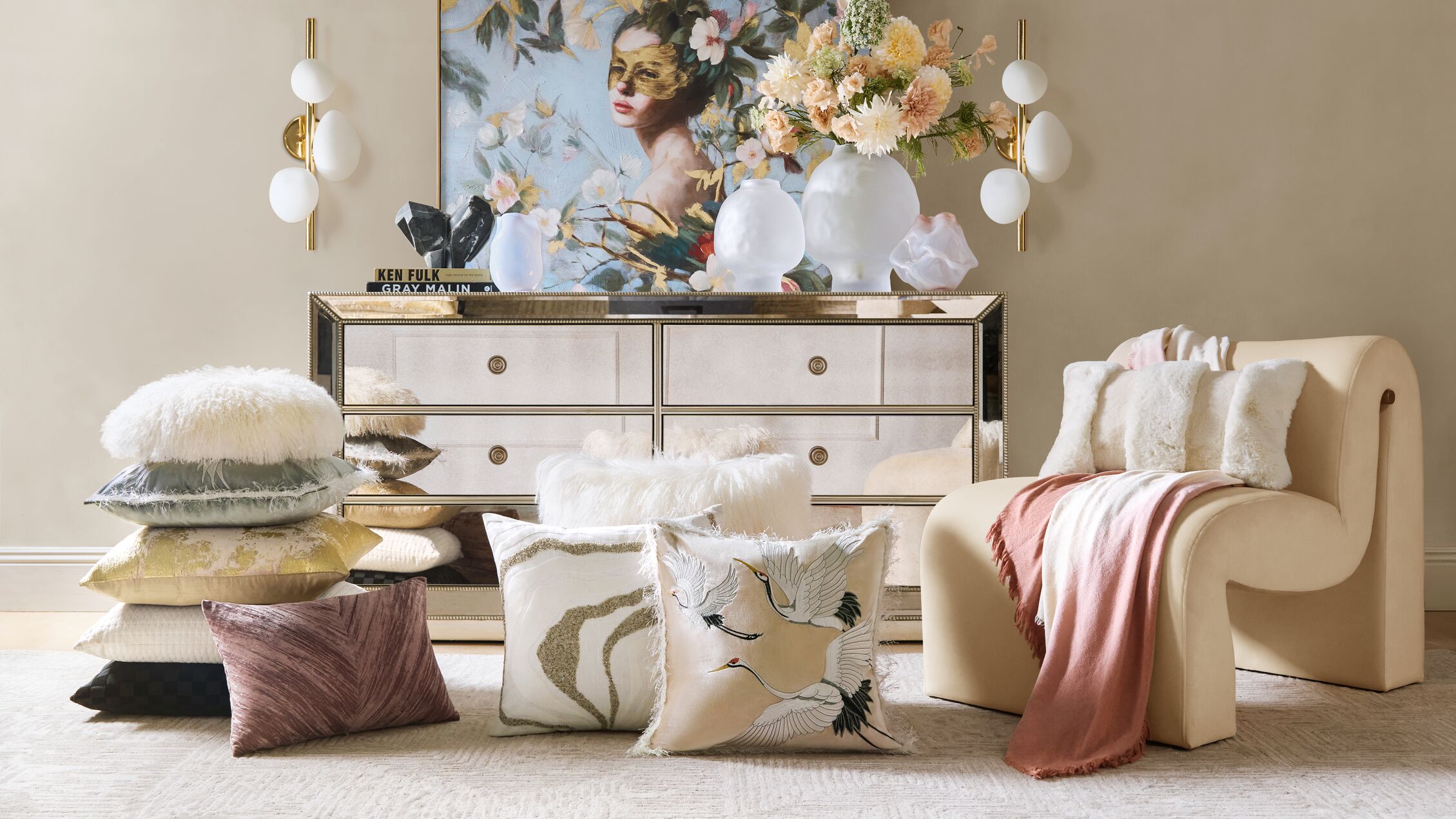 <p style='color:black'>Discover the latest expressions of modern luxury and collected living.</p>