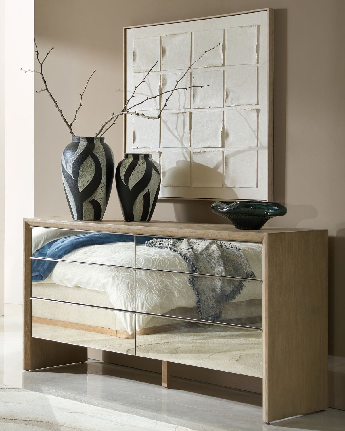 <p style='color:black'></p>