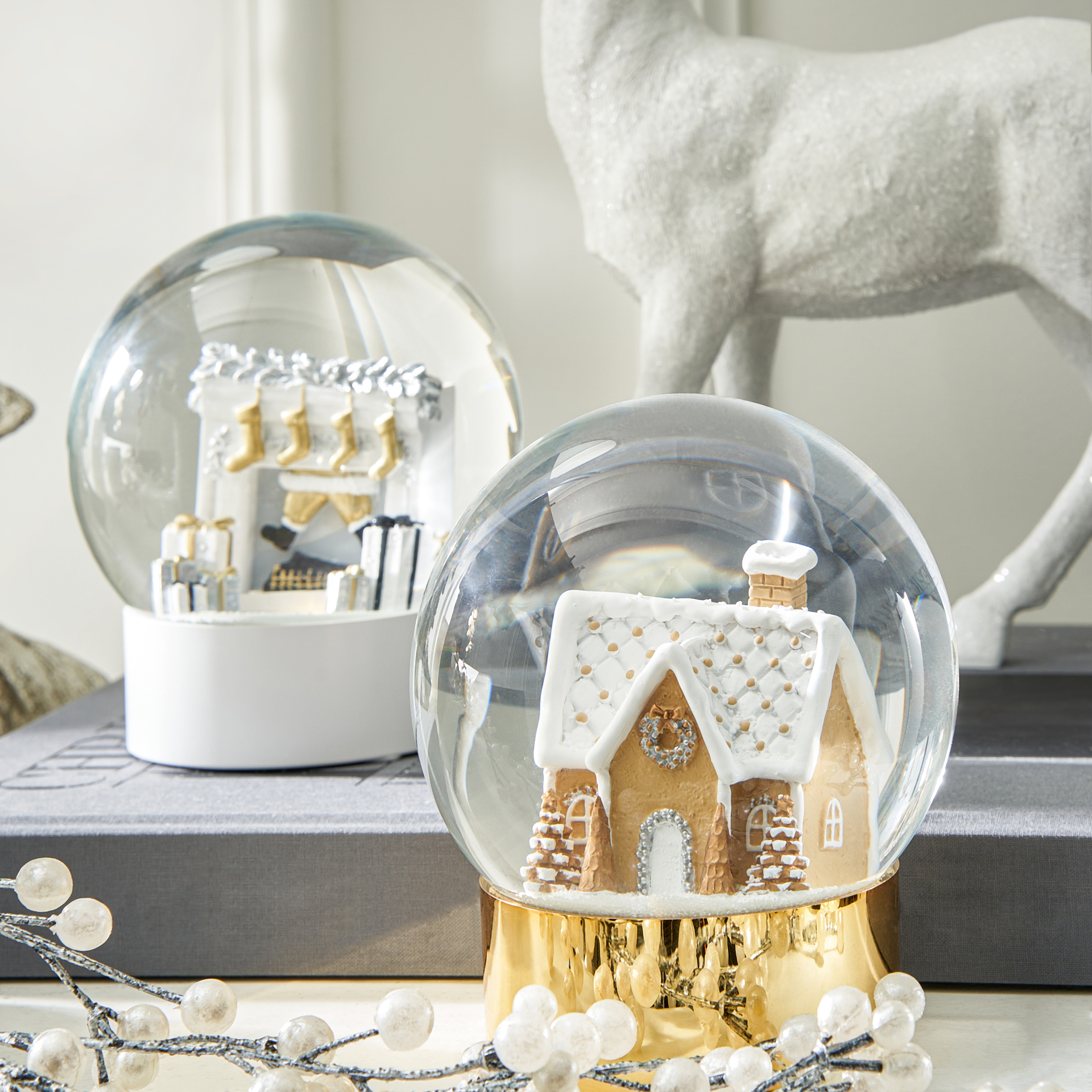 Gingerbread Snow Globe
