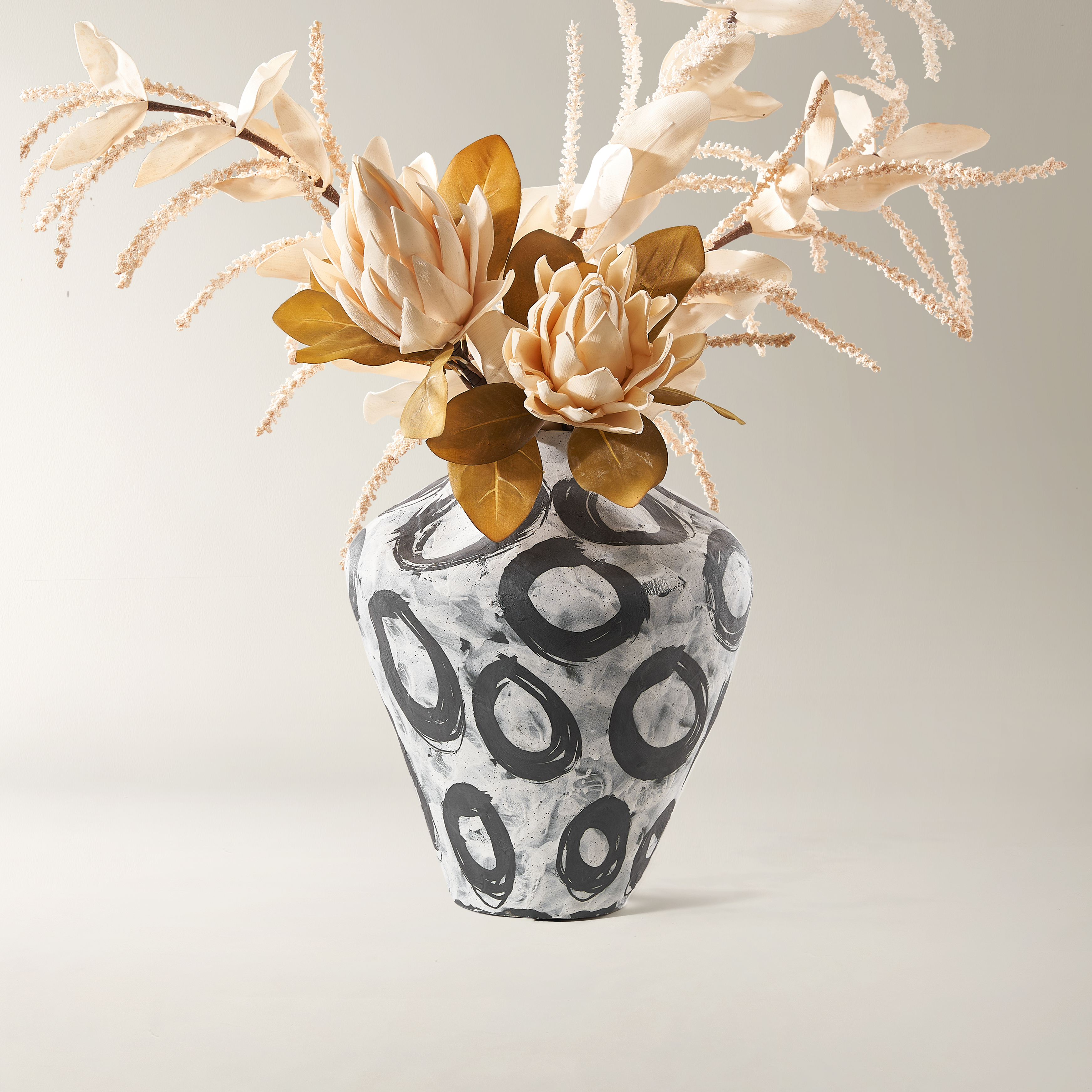 陶歴 Stone Porcelain Vase