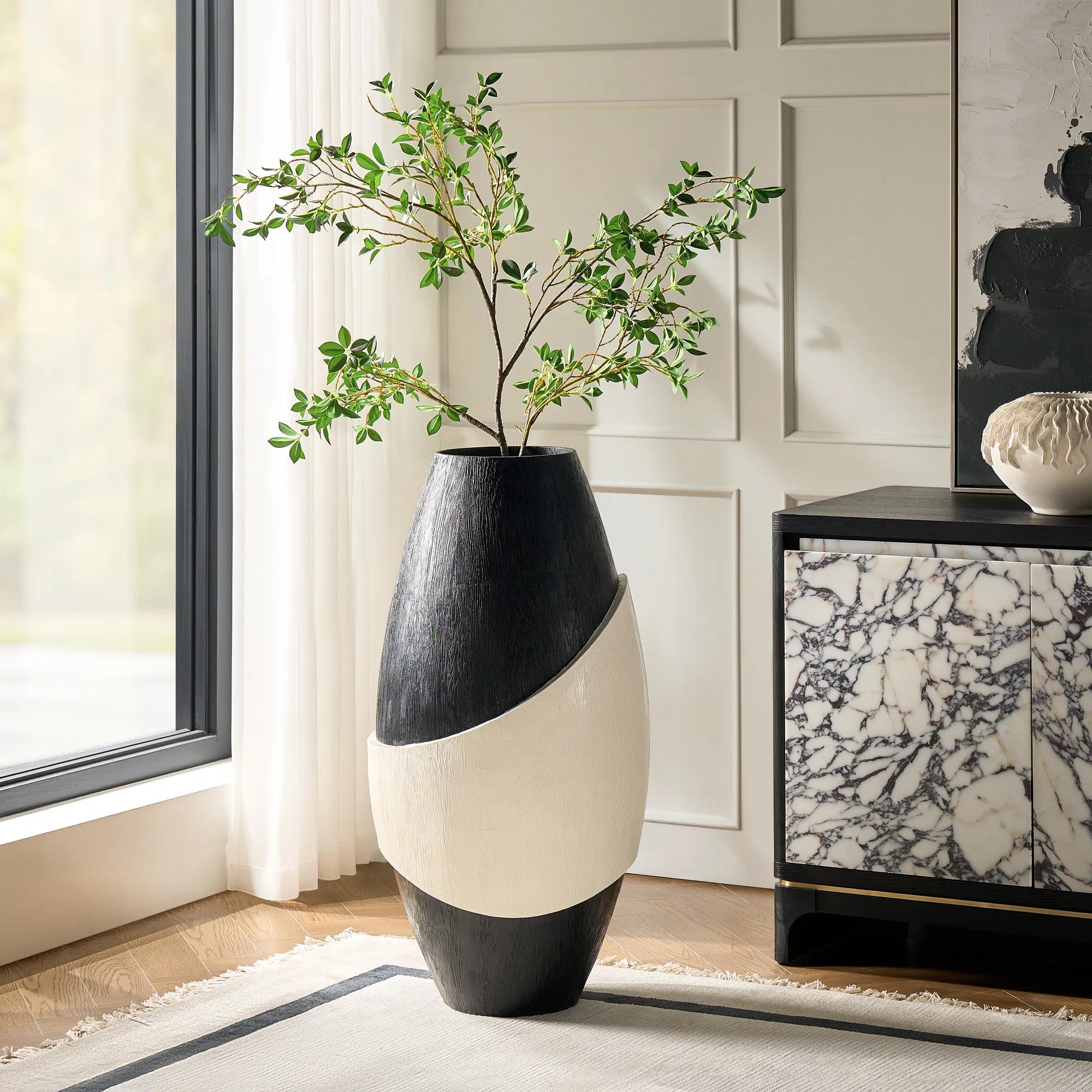 Domino Floor Vase