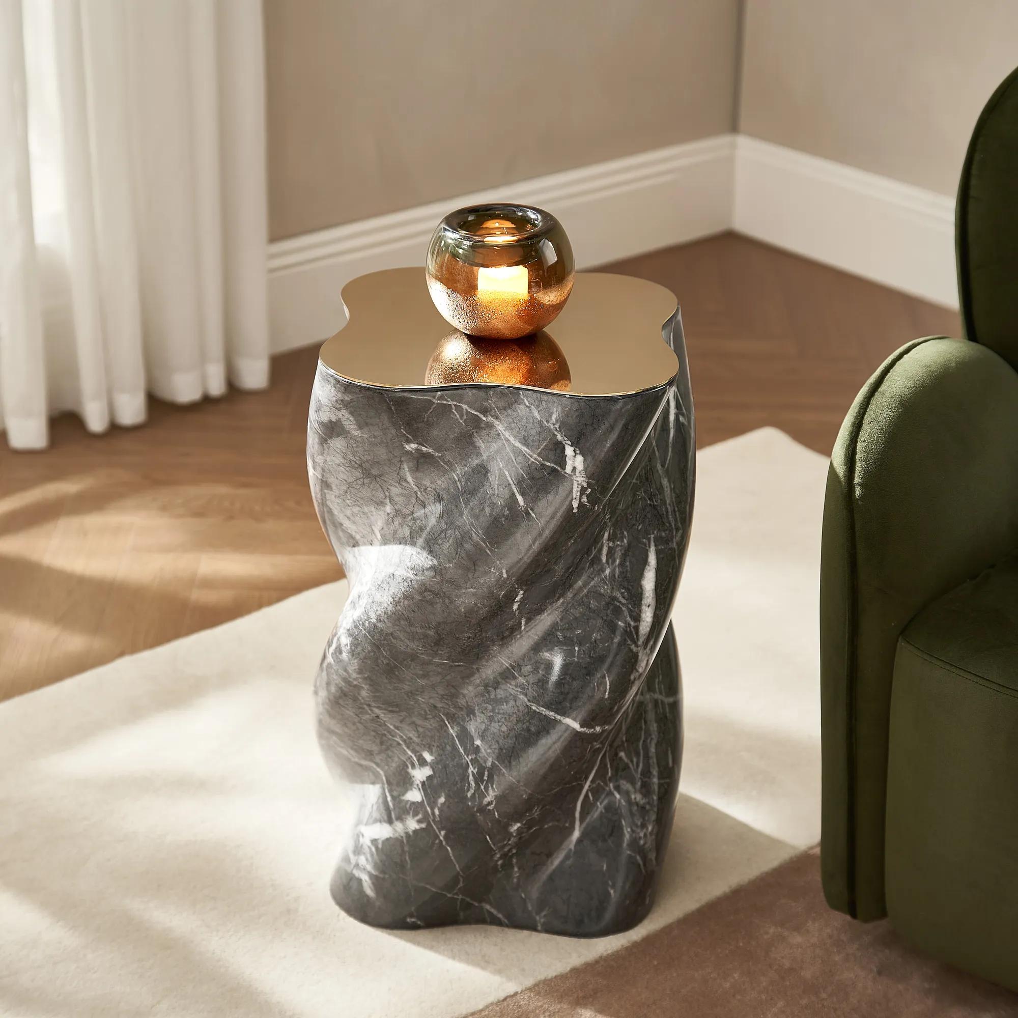 Vega Side Table (13.8") - Bvlgary Black