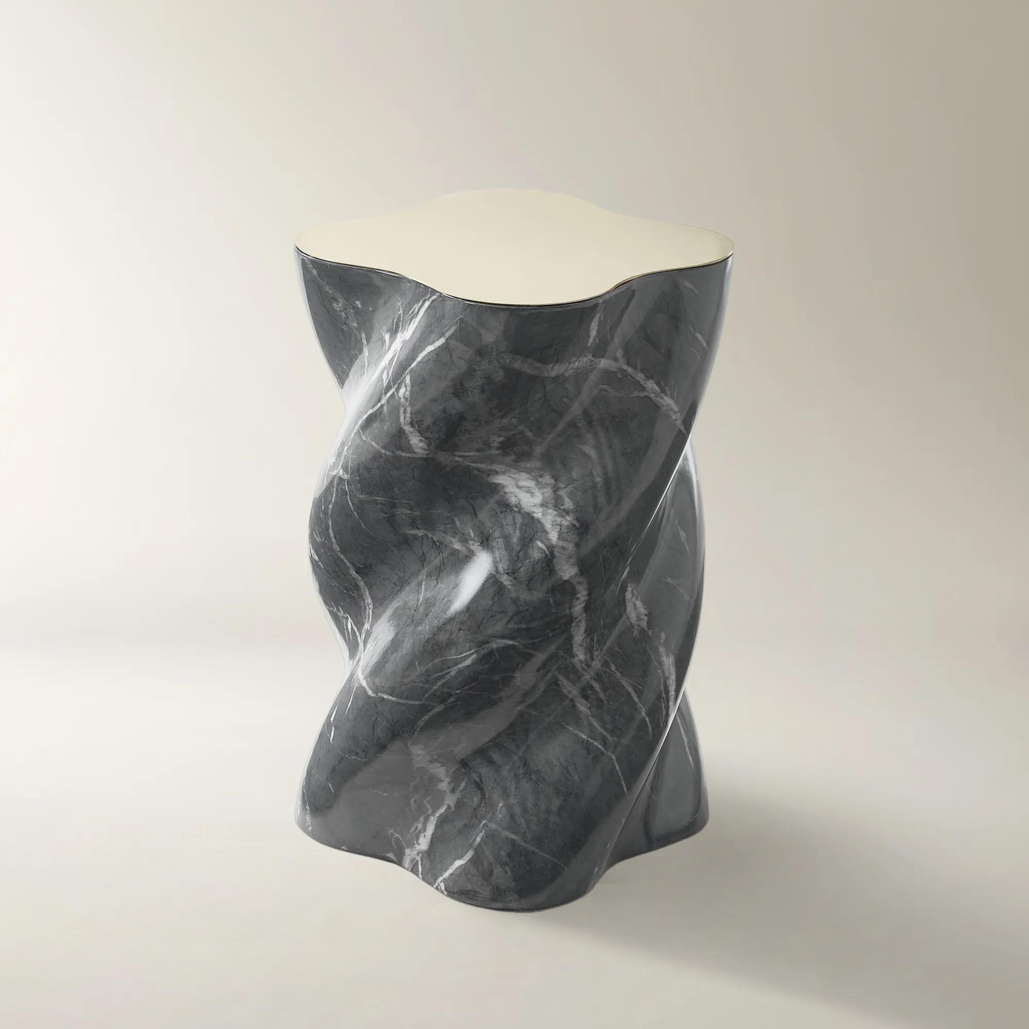 Vega Side Table (13.8") - Bvlgary Black