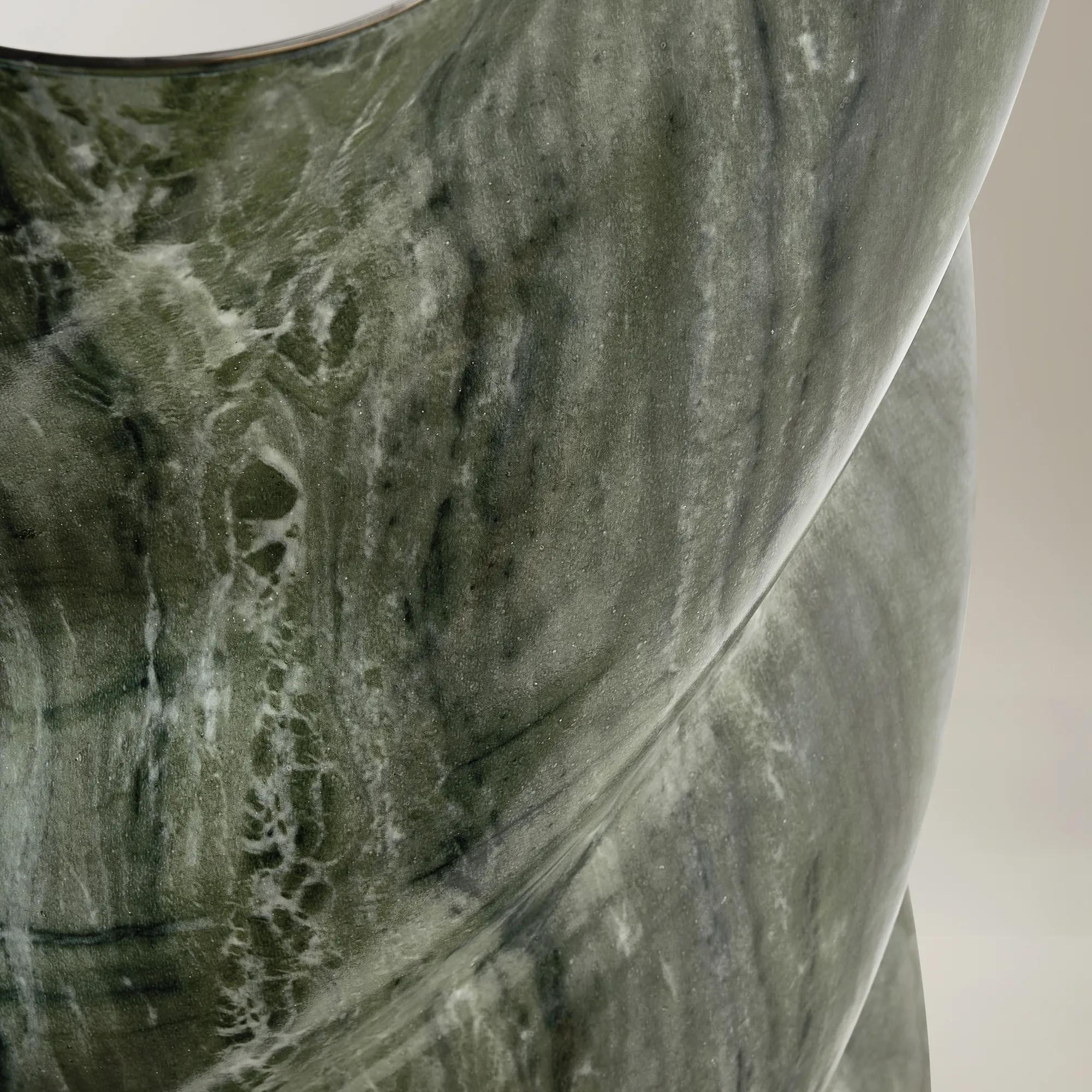 Vega Side Table (13.8") - Malachite Green