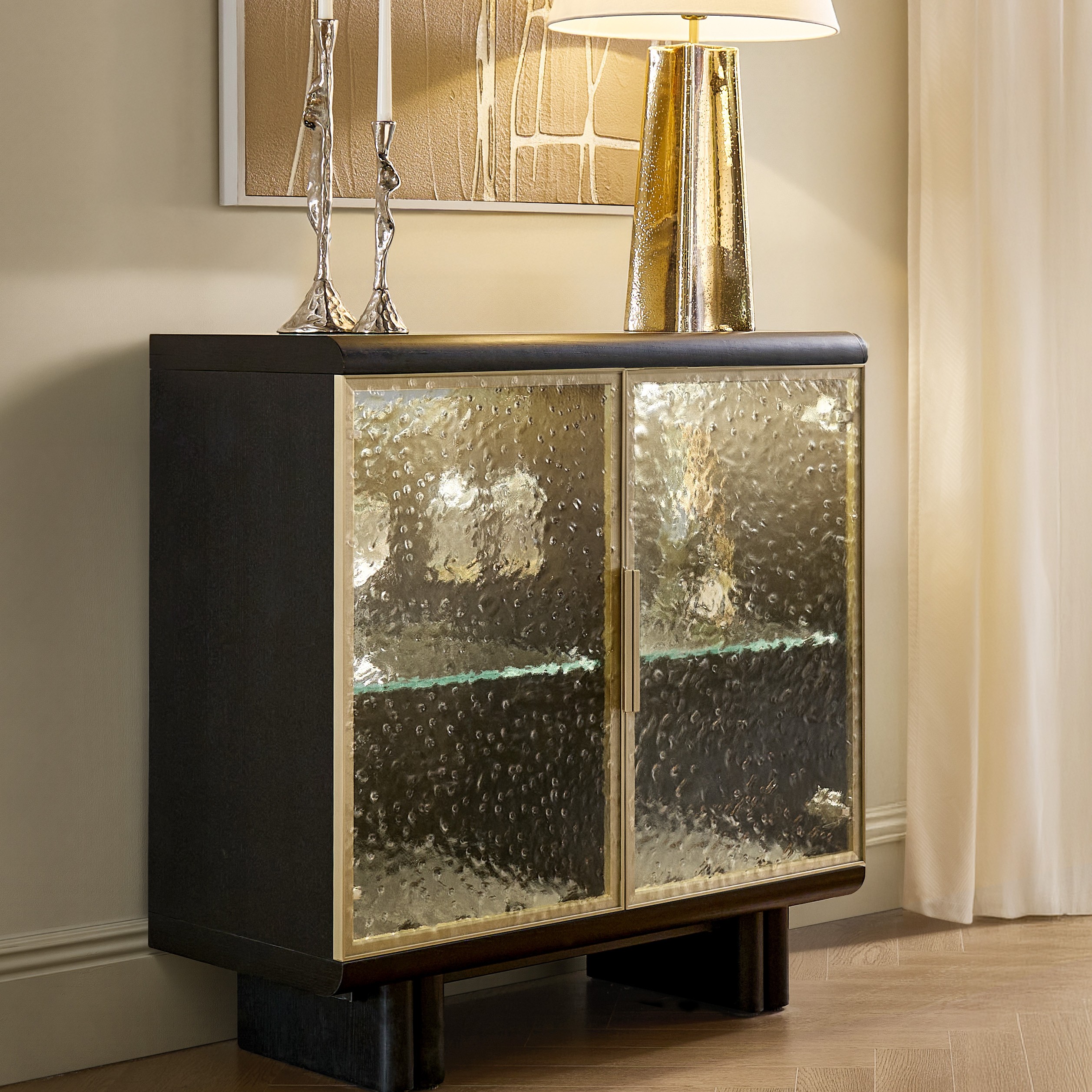 Eleanor Wavy Glass 2-Door Buffet (38