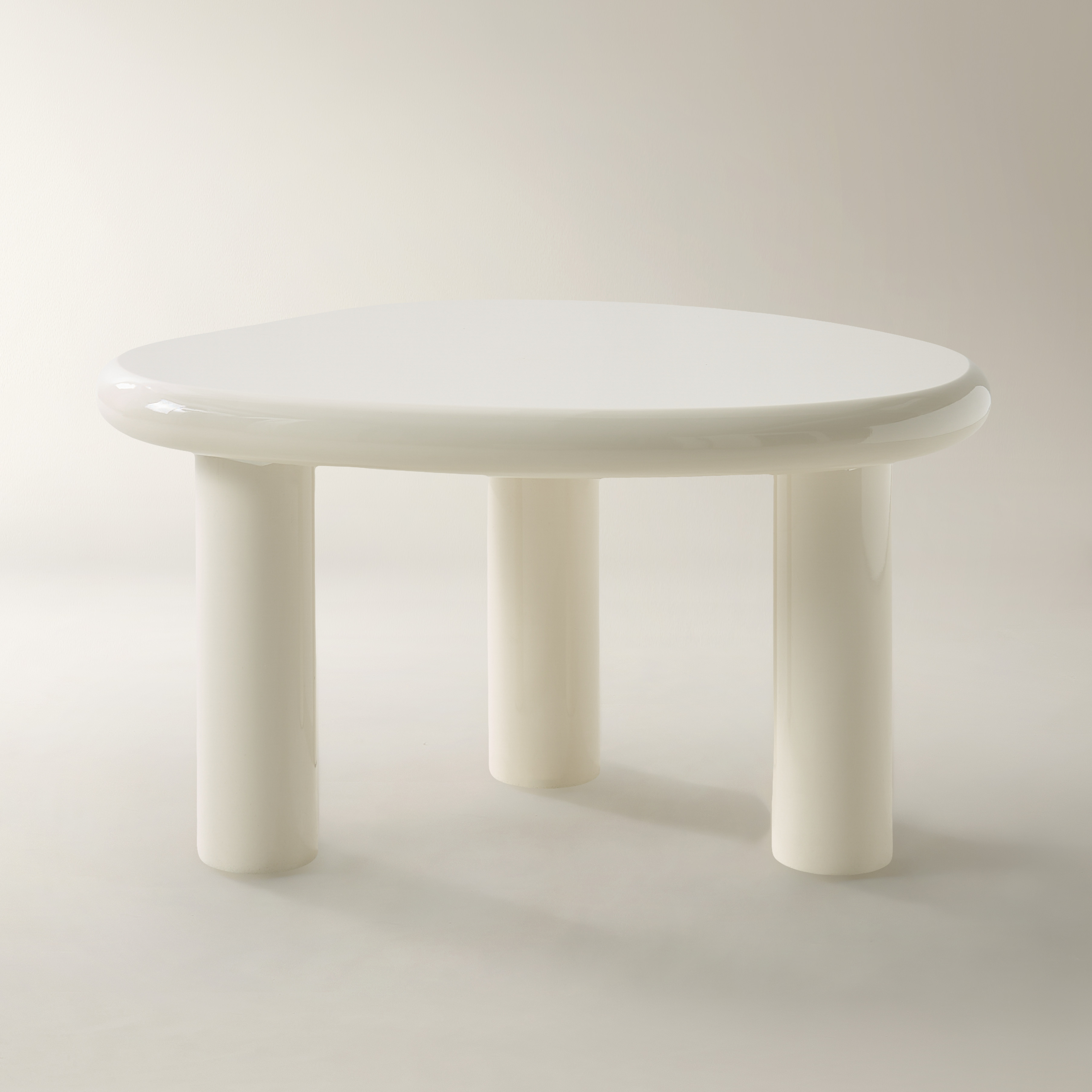 Iris Lacquer Nesting Coffee Table Set (36.3"-50.5") - White