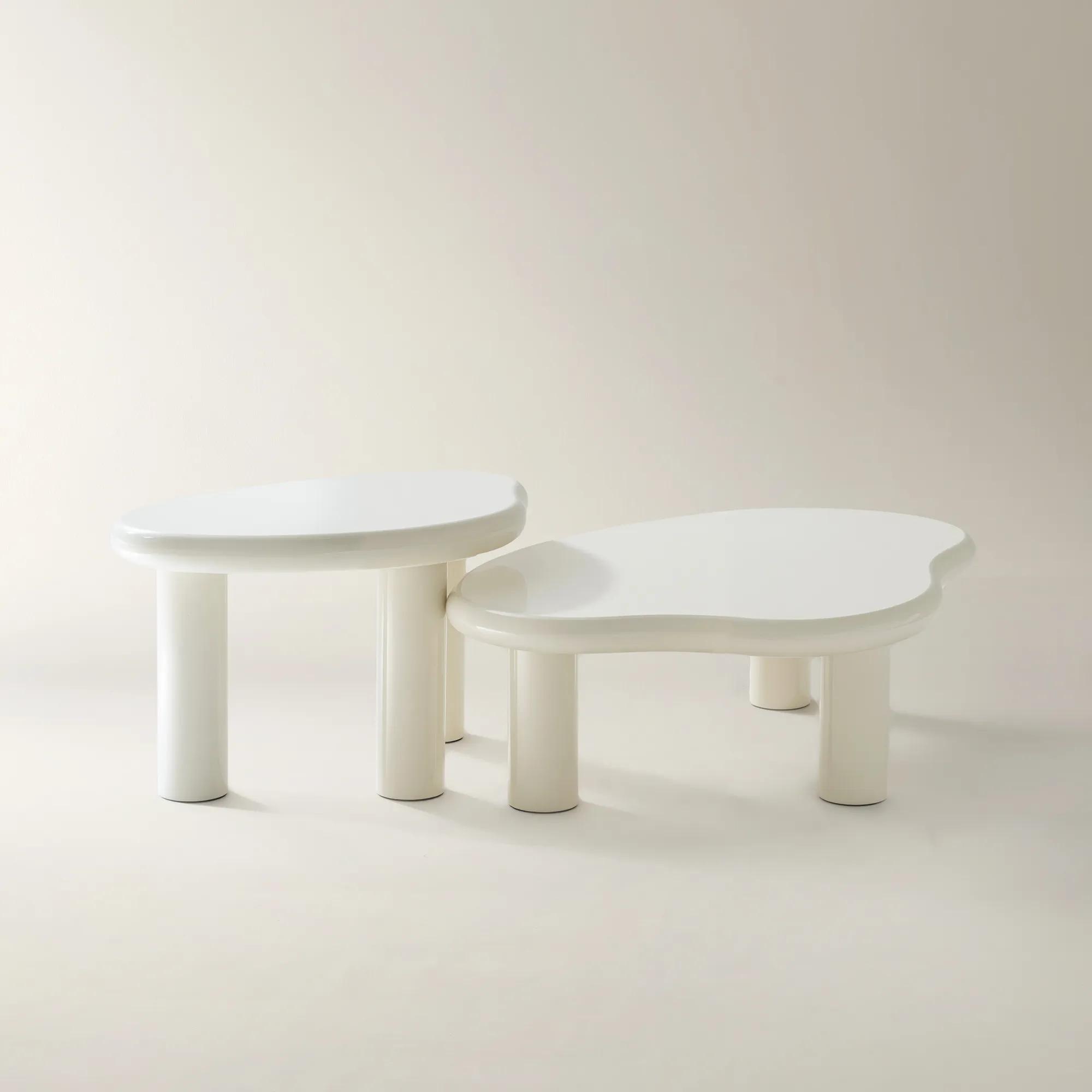 Iris Lacquer Nesting Coffee Table Set of 2 (36.3"-50.5") - White