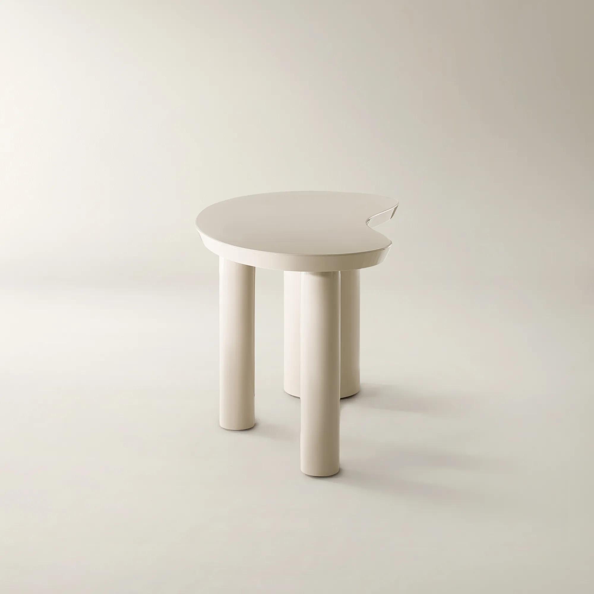 Nia Lacquered Desk (62") - Turtle Dove