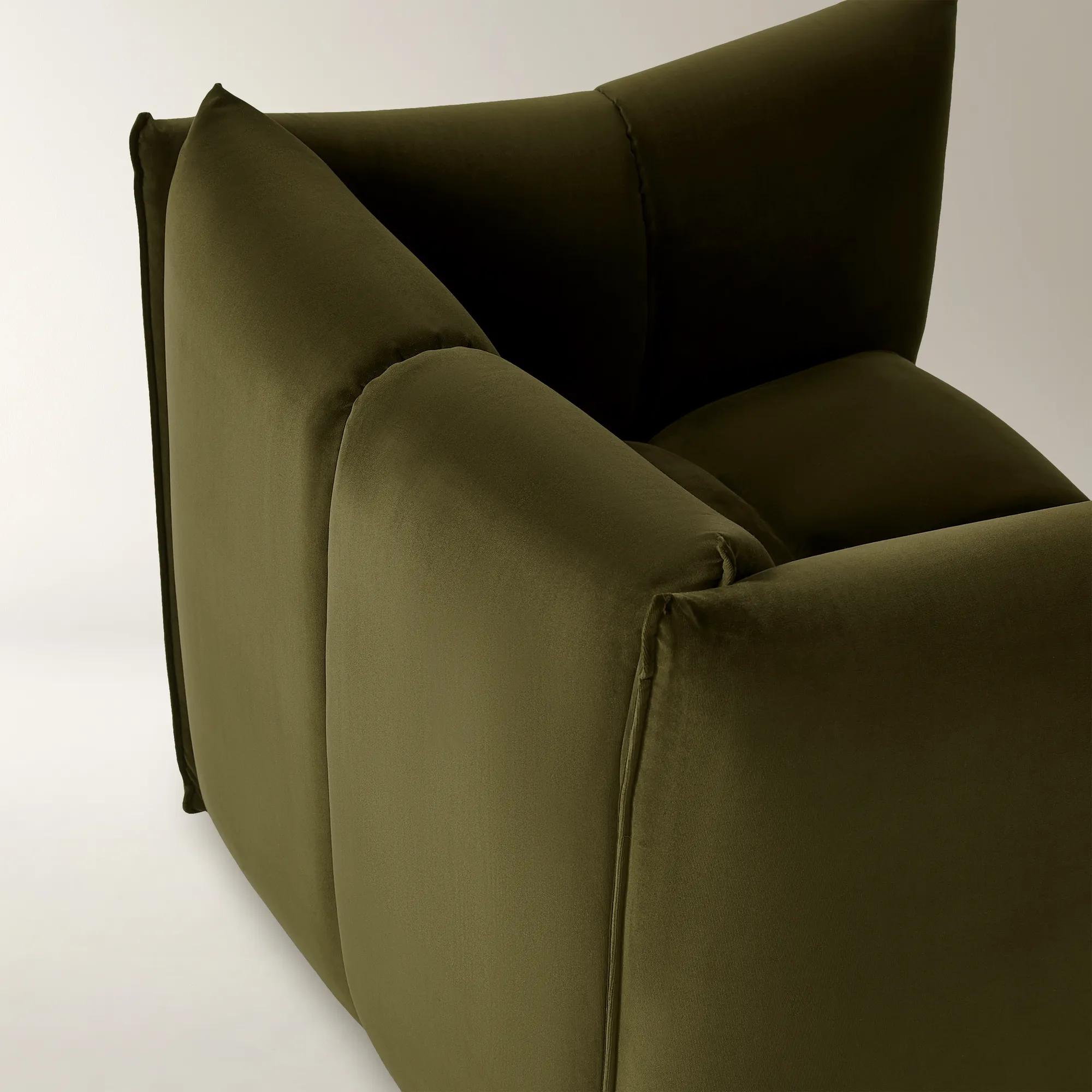 Reina Tufted Deep Olive Velvet Swivel Chair